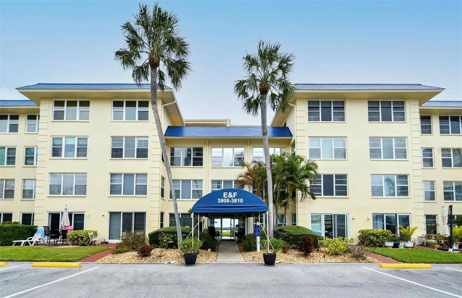 Longboat Key, FL 34228,3808 GULF OF MEXICO DR #E307