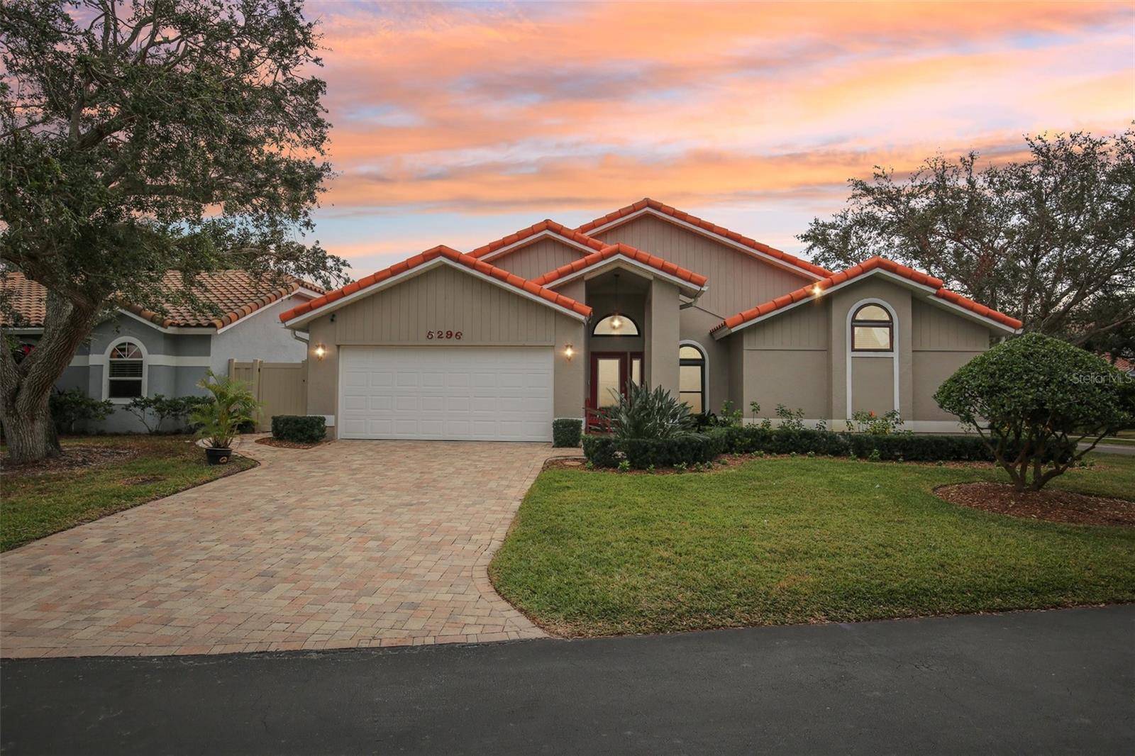 St Petersburg, FL 33703,5296 WHITE SAND CIR NE