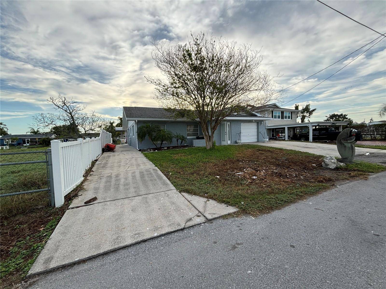 Hudson, FL 34667,13730 JOHN CASSON AVE