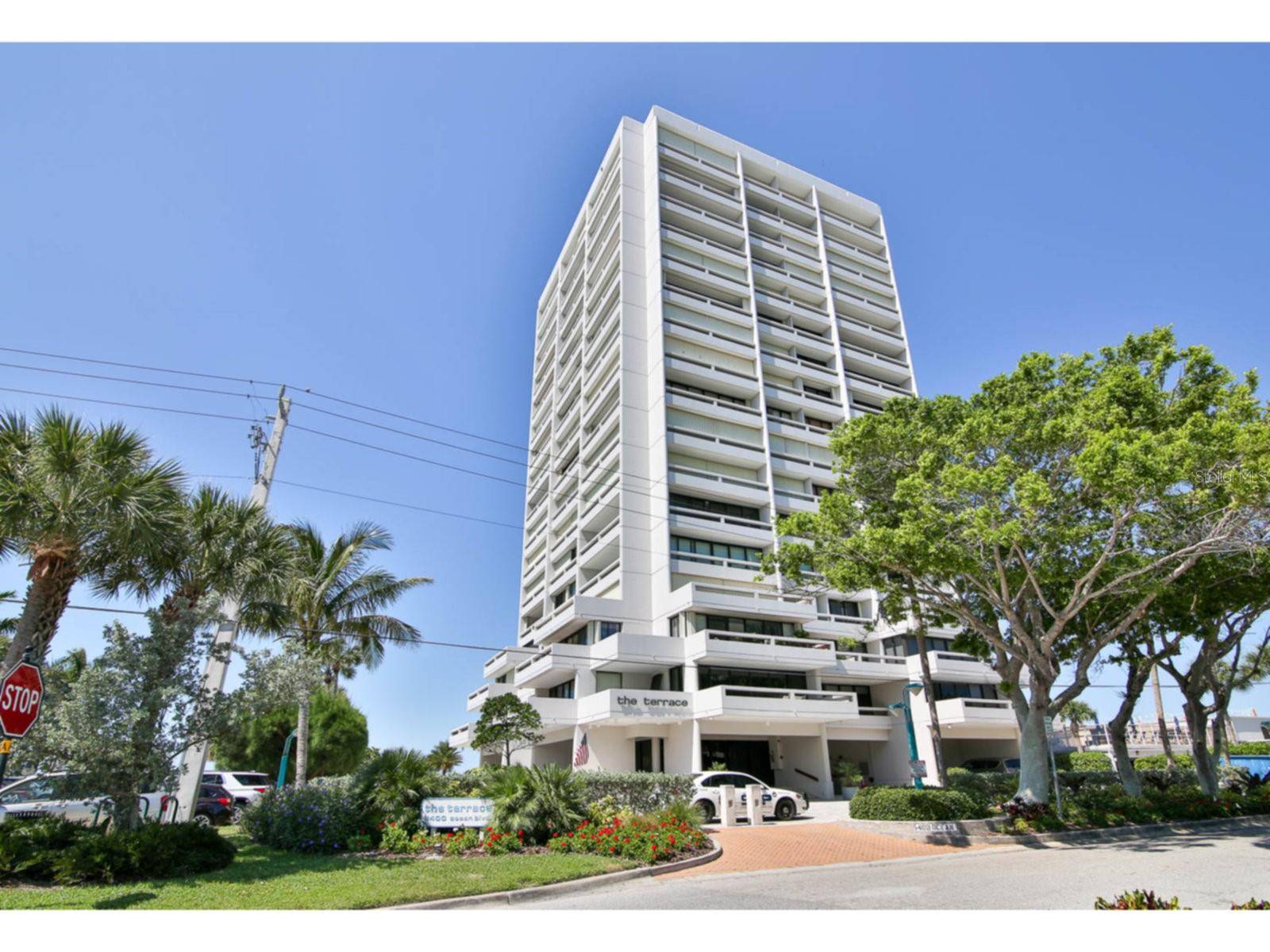 Sarasota, FL 34242,5400 OCEAN BLVD #1-5