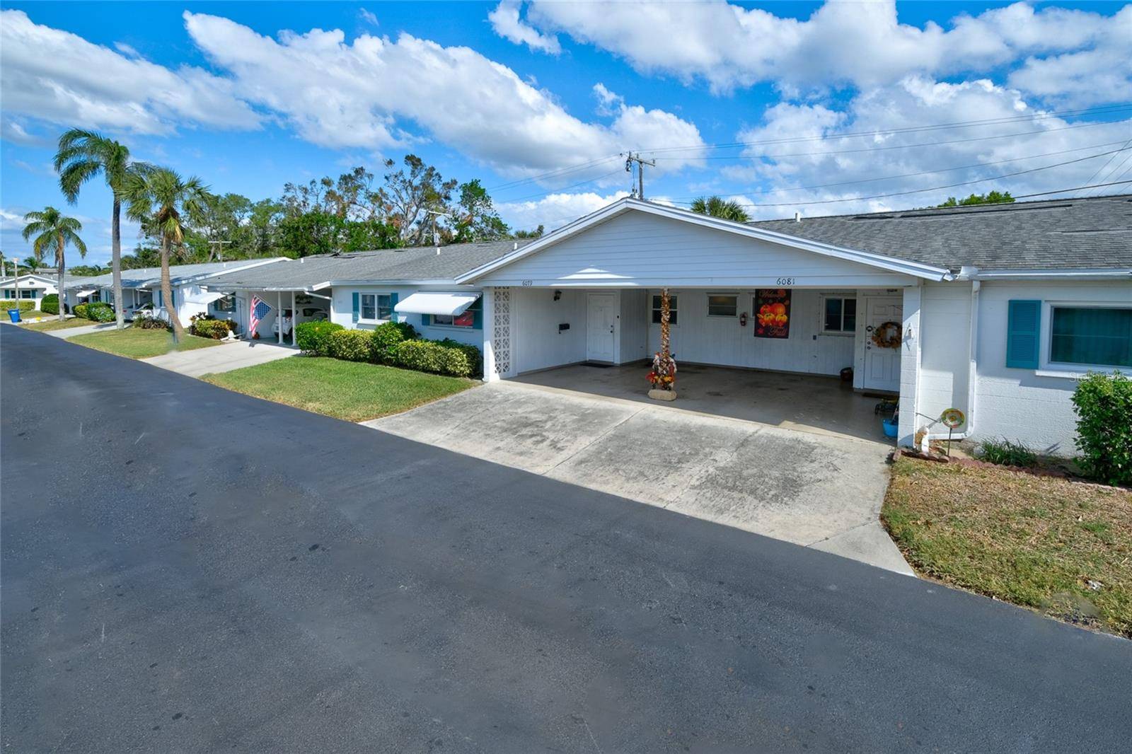 Bradenton, FL 34207,6079 CORAL WAY