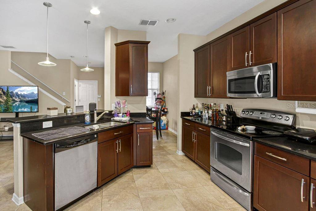 Sarasota, FL 34243,8277 VILLA GRANDE CT