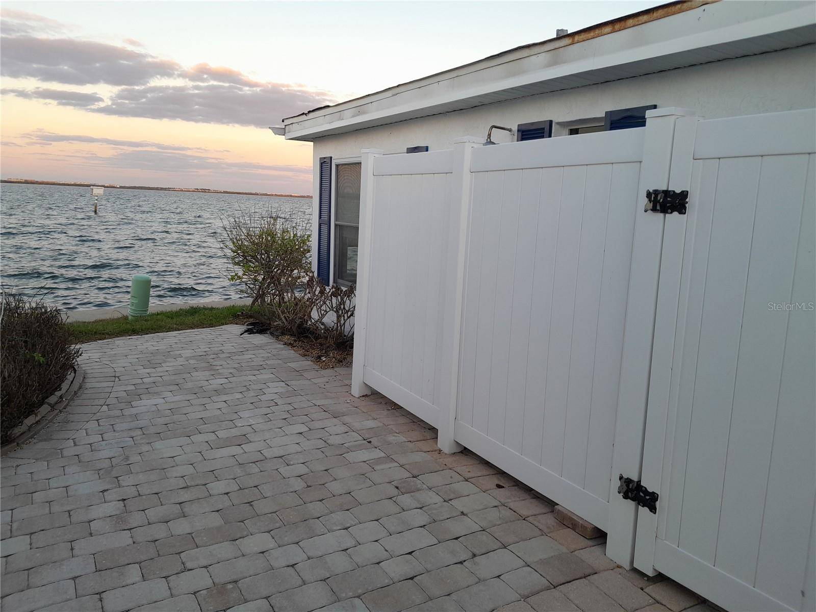 Longboat Key, FL 34228,957 SPANISH DR N