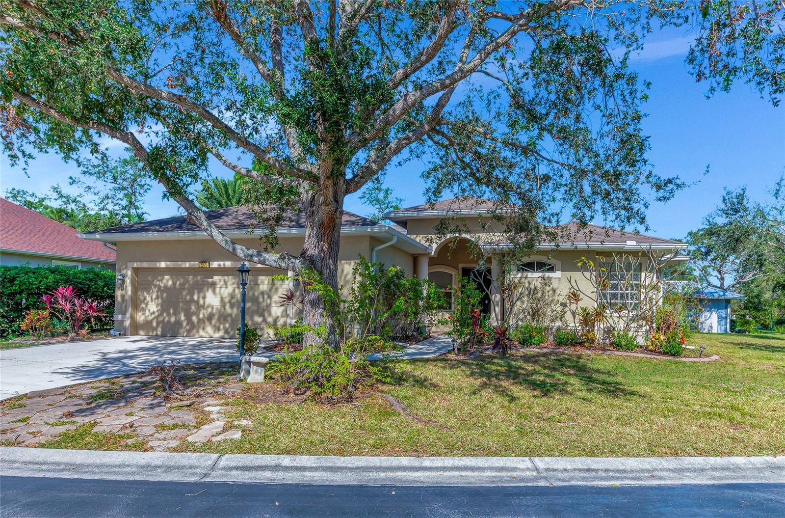 Sarasota, FL 34235,3970 SERENITY CIR