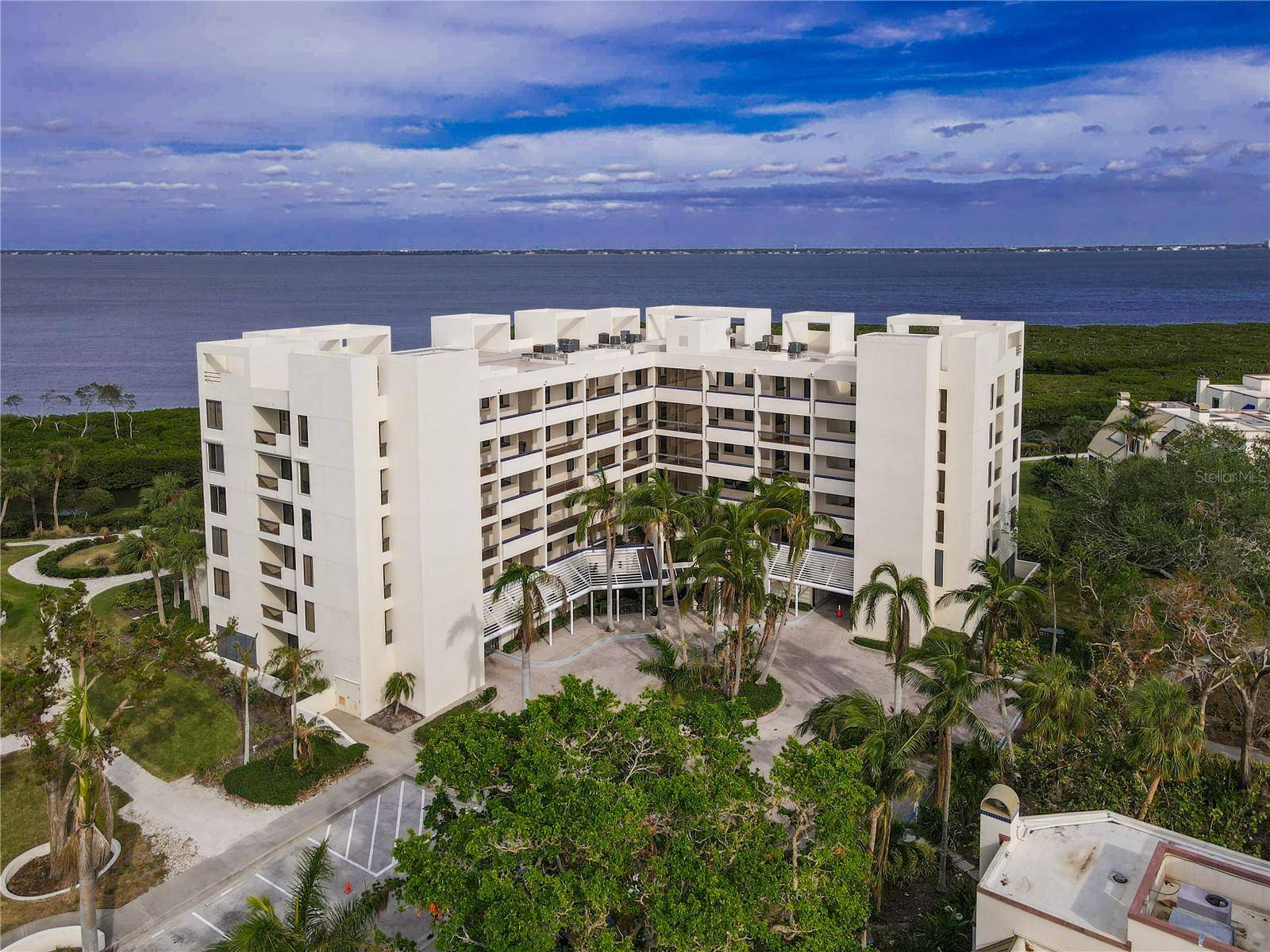 Longboat Key, FL 34228,1930 HARBOURSIDE DR #152