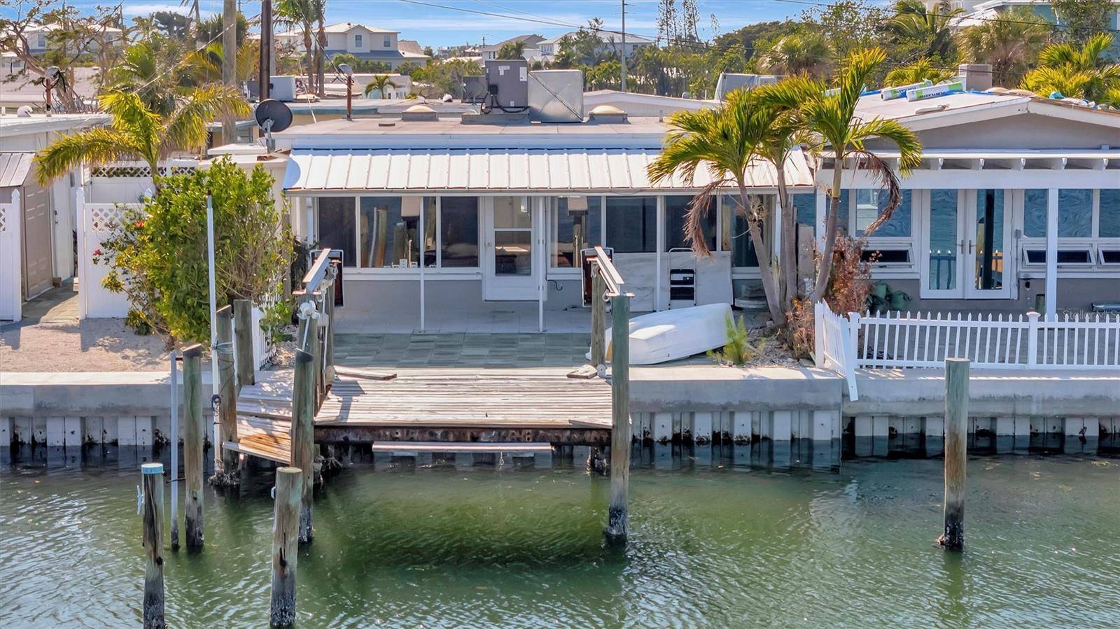 Holmes Beach, FL 34217,19 SEASIDE CT