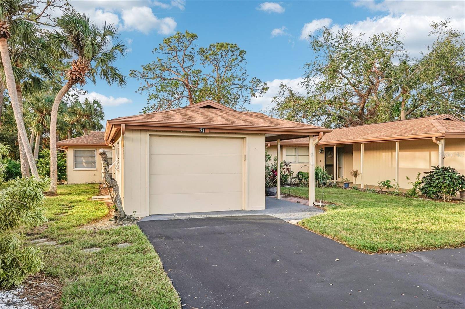 Sarasota, FL 34231,7145 BRIGHT CREEK DR #33