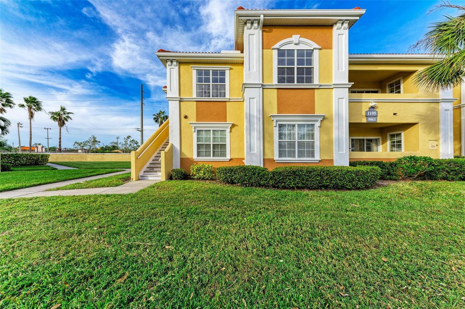 Sarasota, FL 34237,1195 VILLAGIO CIR #201