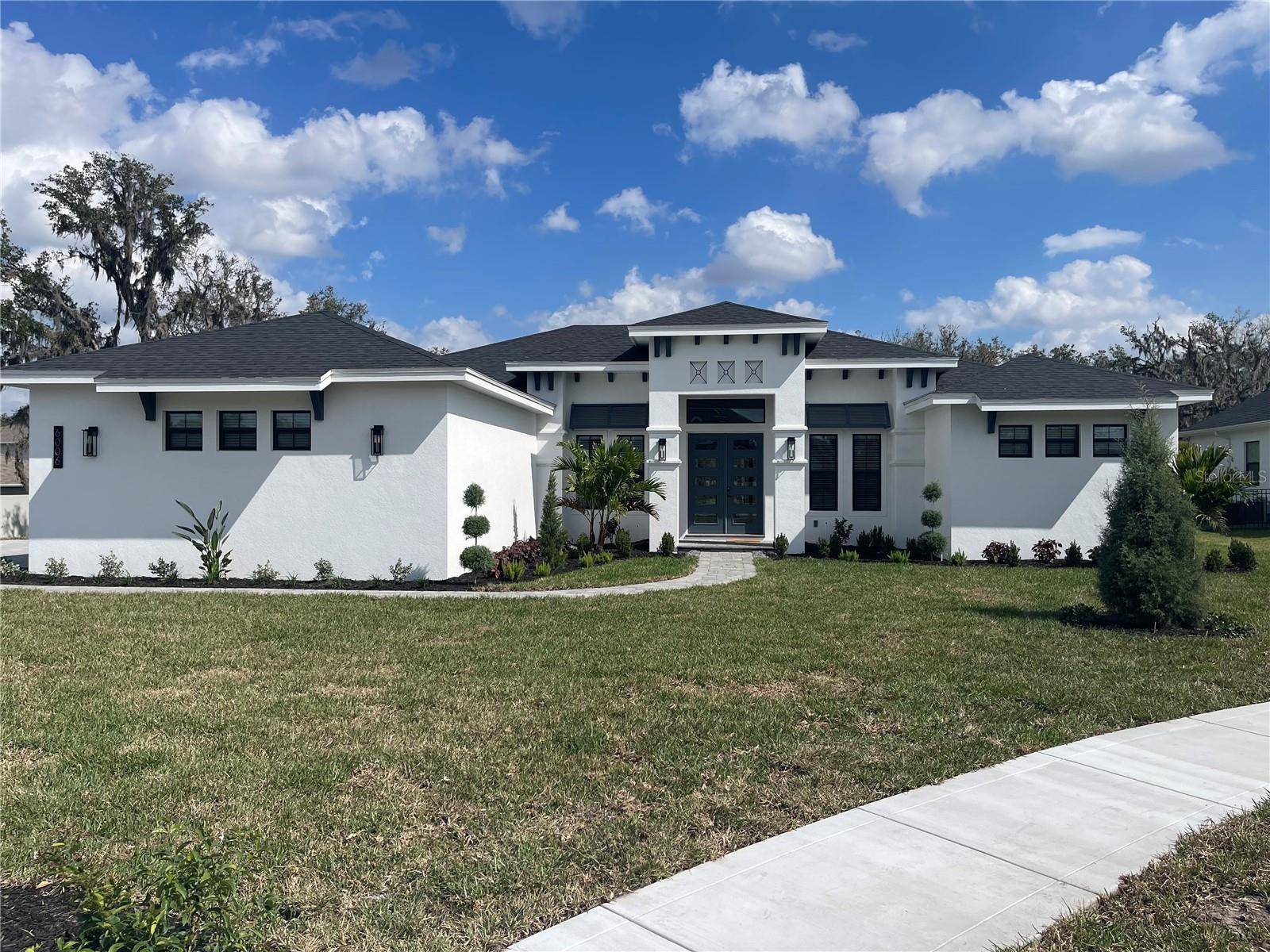 Lakeland, FL 33811,6006 ABBEY OAKS DR