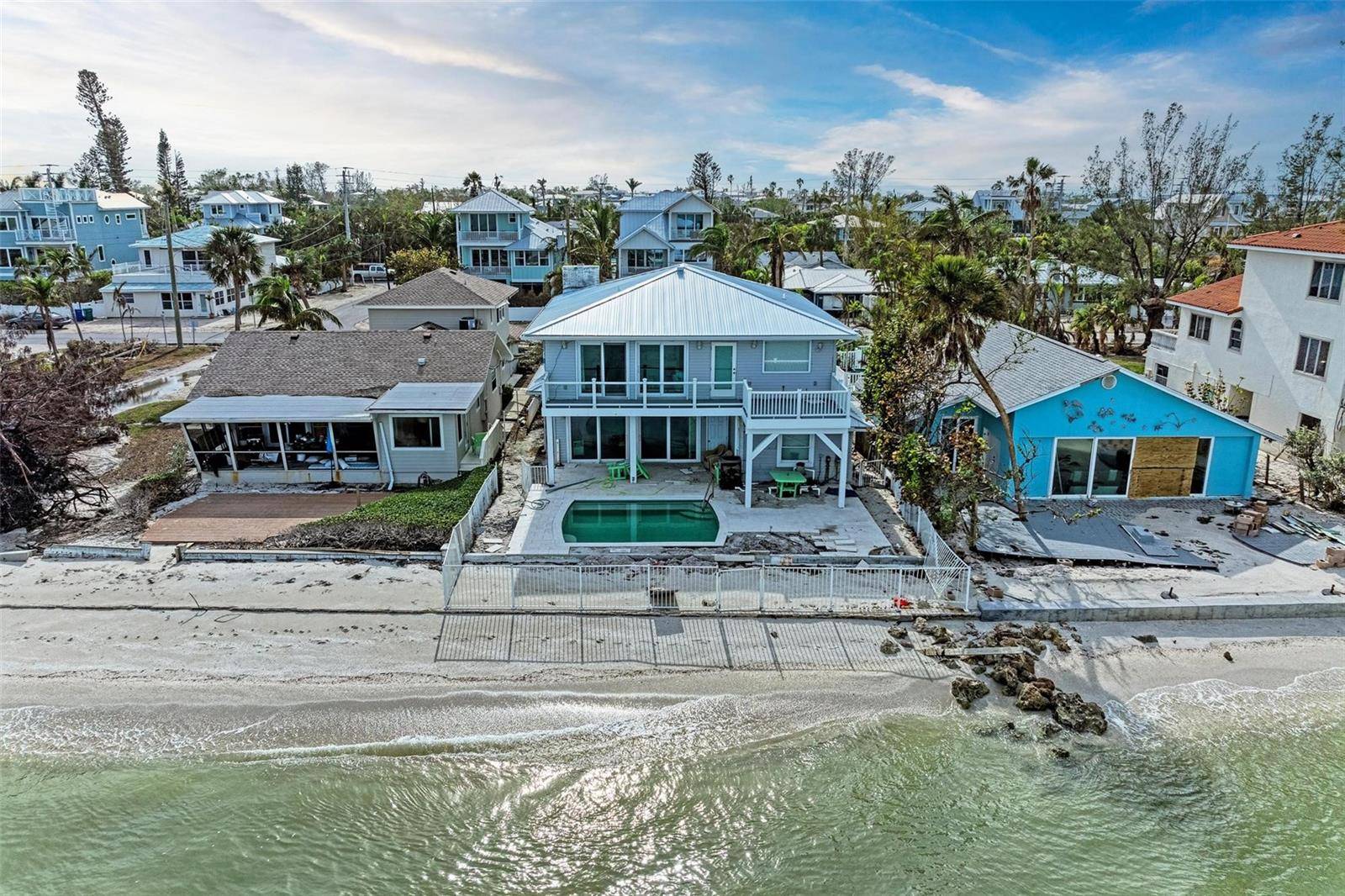 Anna Maria, FL 34216,893 N SHORE DR