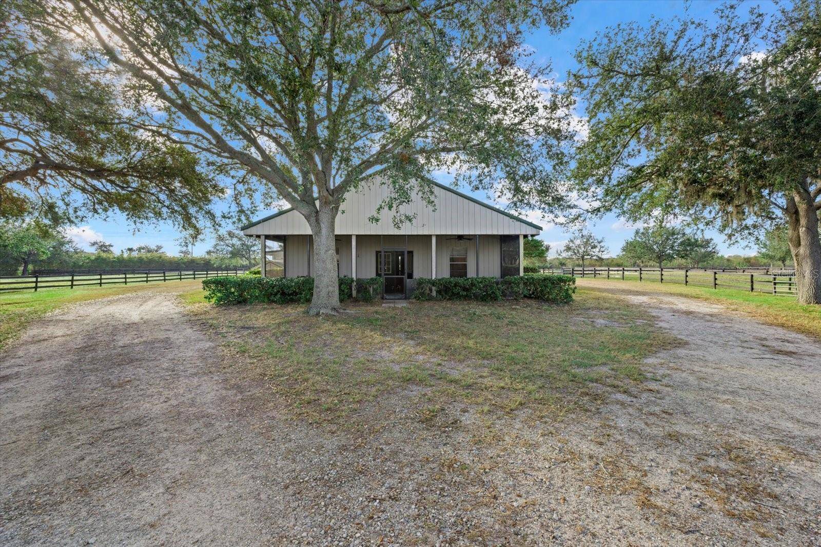 Sarasota, FL 34240,8322 WHISKEY POND LN