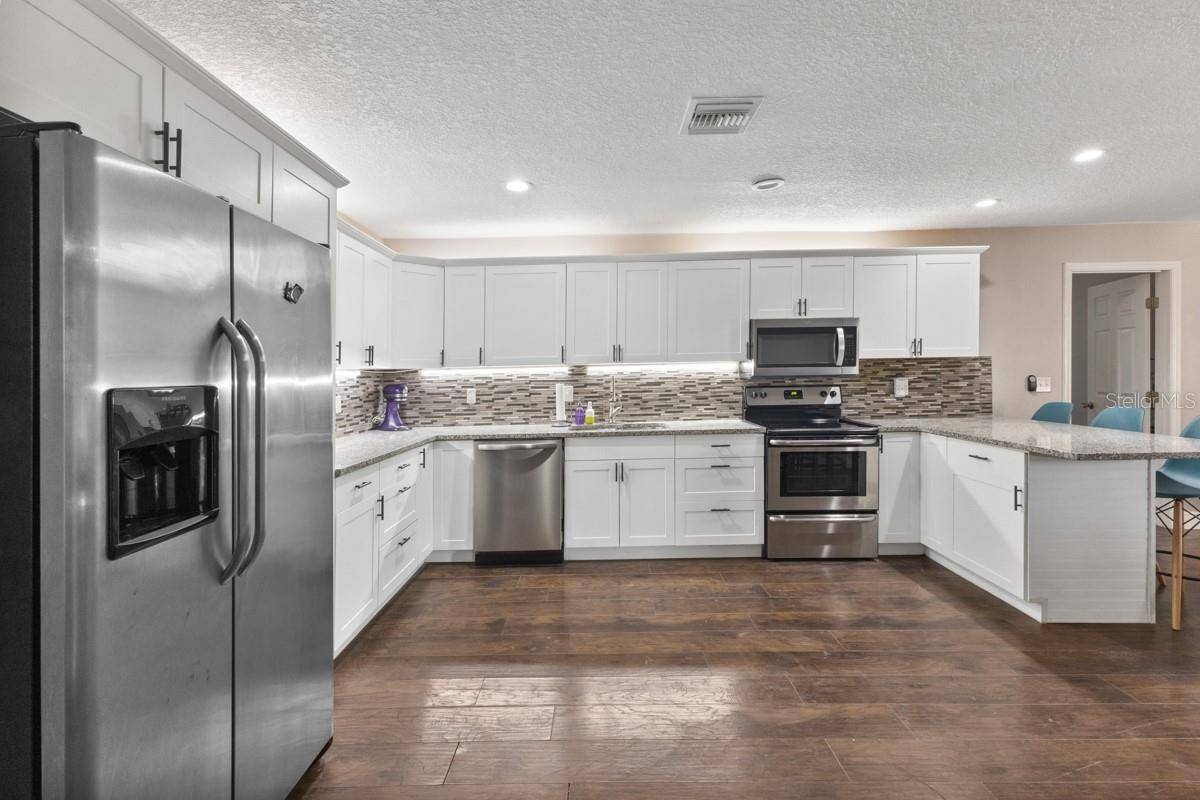 Palmetto, FL 34221,2401 15TH ST W