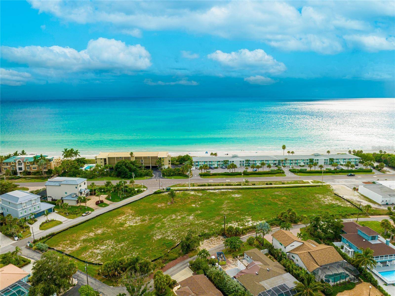 Longboat Key, FL 34228,597 BUTTONWOOD DR