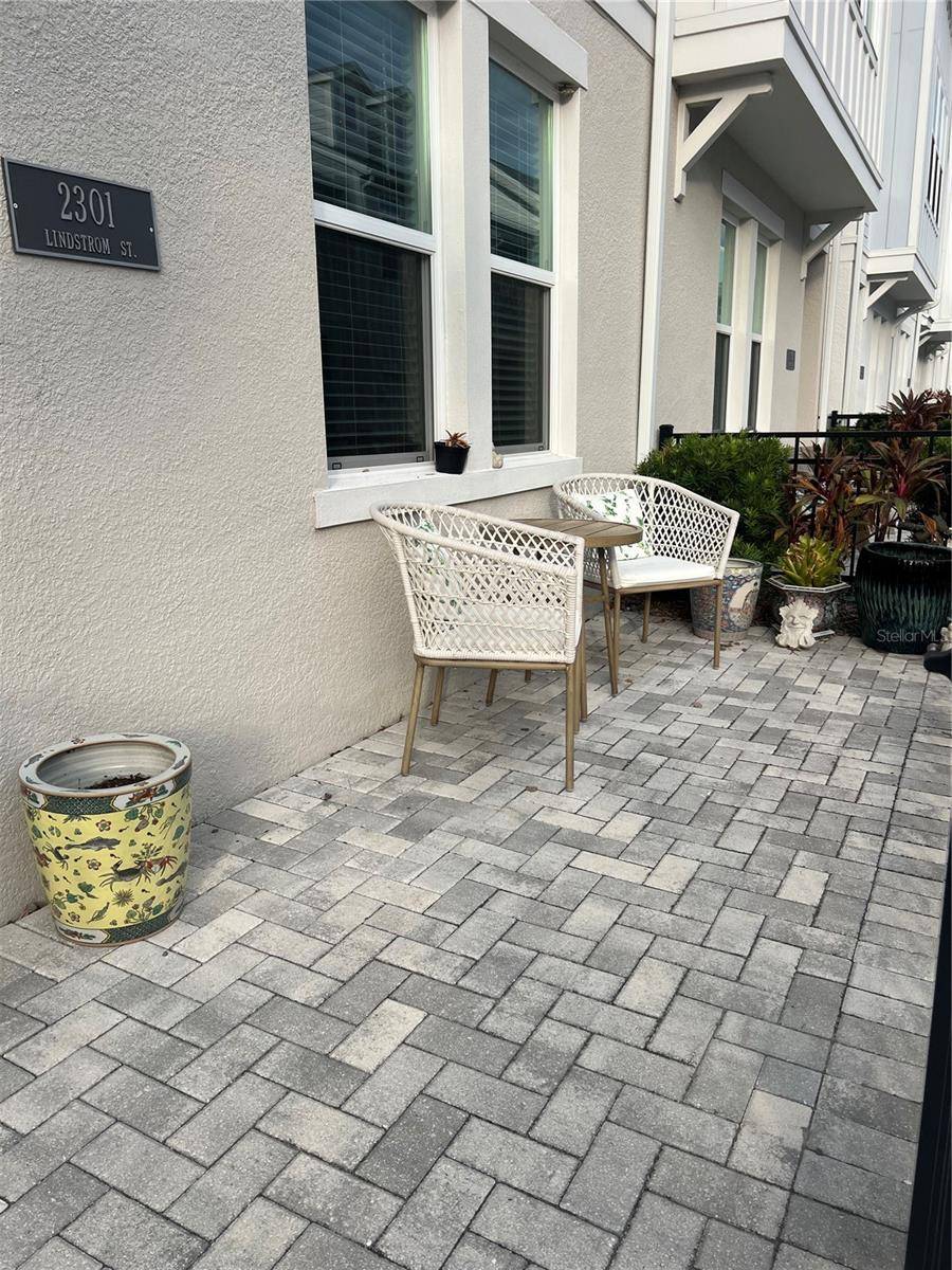 Sarasota, FL 34237,2301 LINDSTROM ST