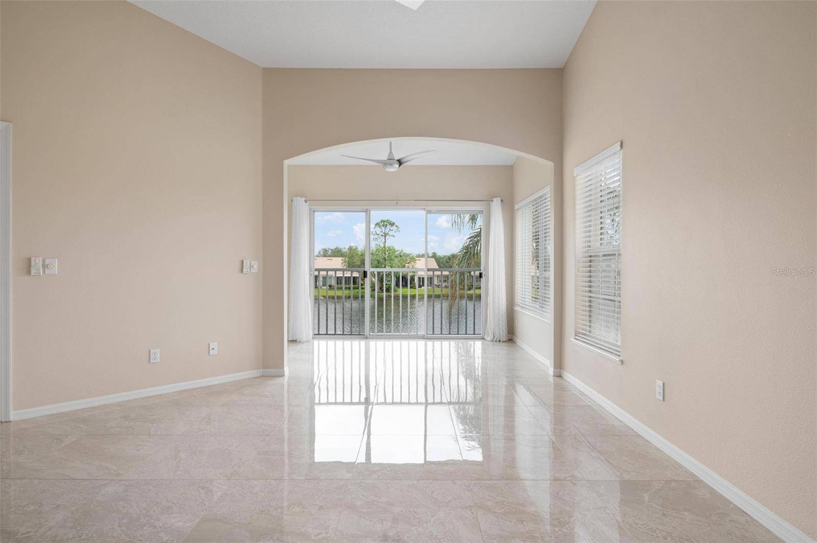 Venice, FL 34293,905 ADDINGTON CT #203