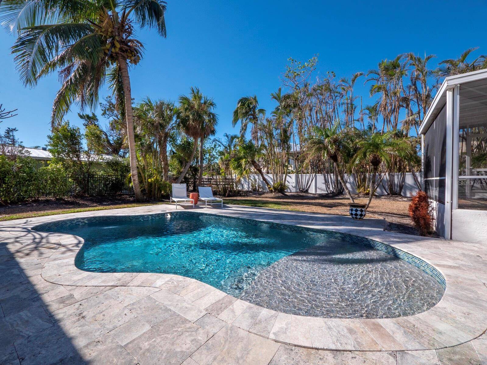 Longboat Key, FL 34228,611 HIBISCUS WAY