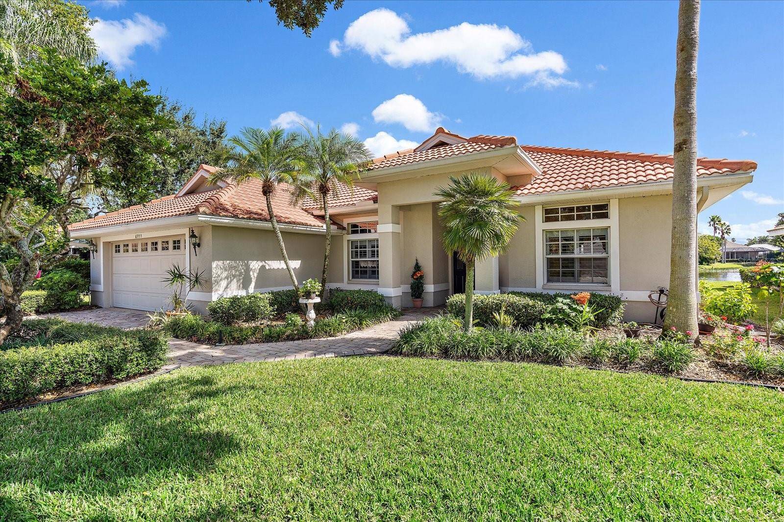 Sarasota, FL 34243,6955 STETSON STREET CIR