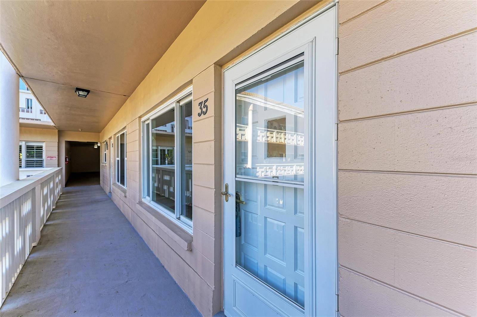 Clearwater, FL 33763,2435 SUMATRAN WAY #35