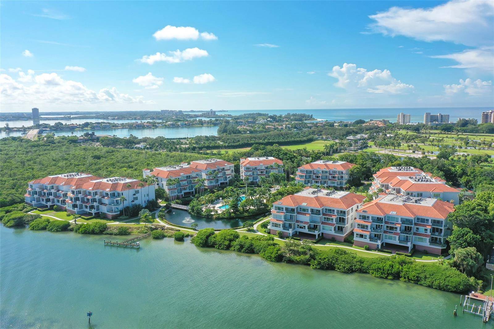 Longboat Key, FL 34228,350 GULF OF MEXICO DR #211