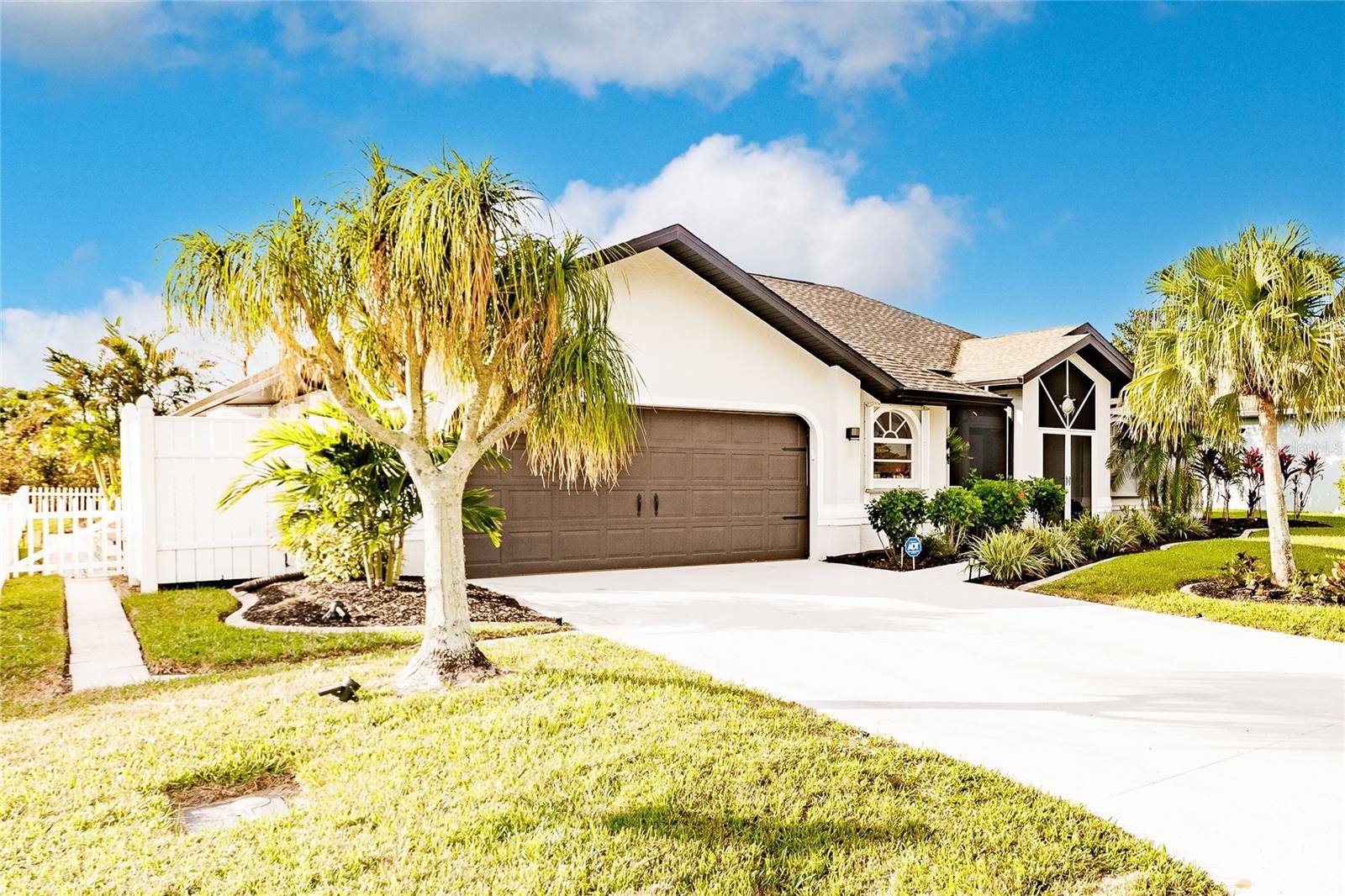 Punta Gorda, FL 33955,301 GOLD TREE