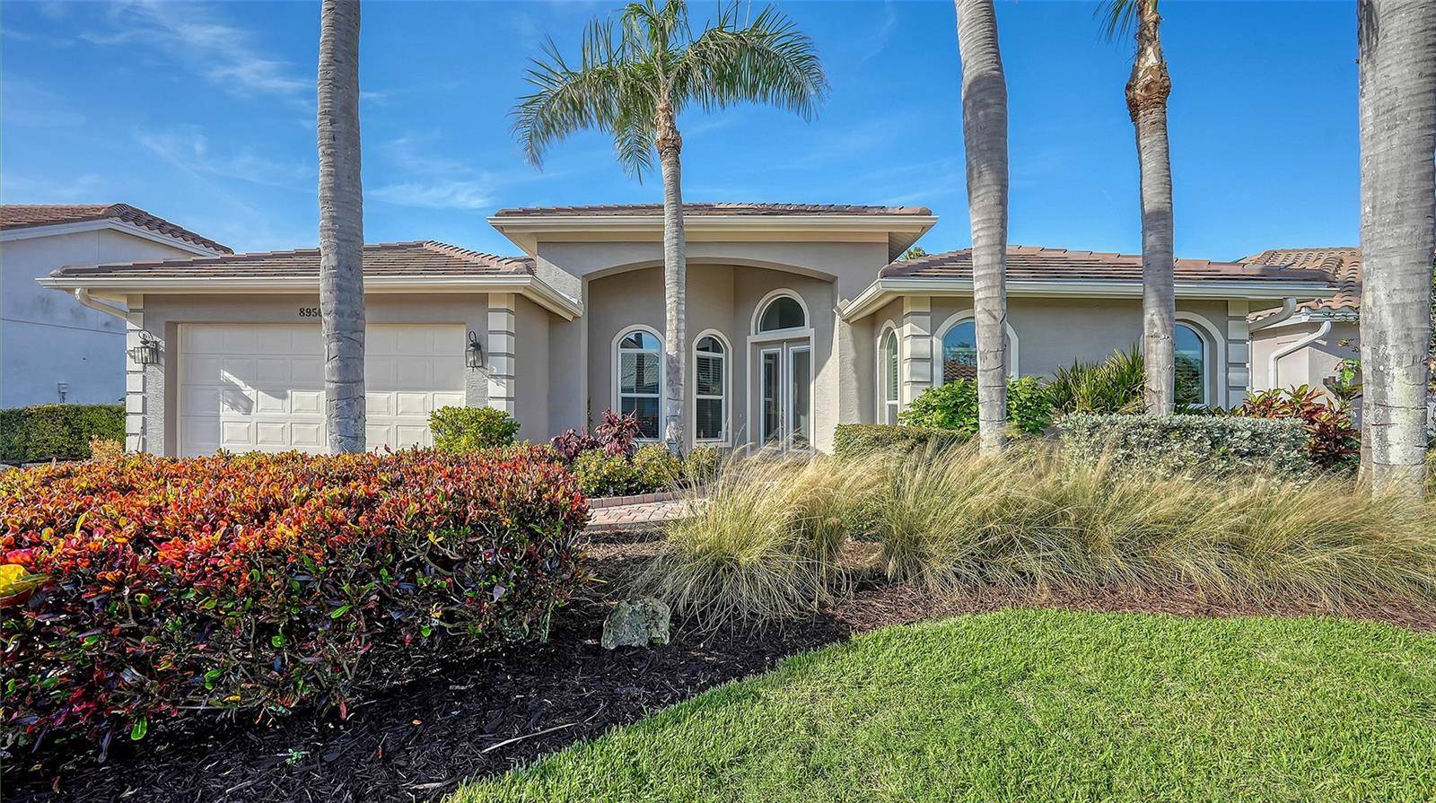 Sarasota, FL 34238,8956 HUNTINGTON POINTE DR