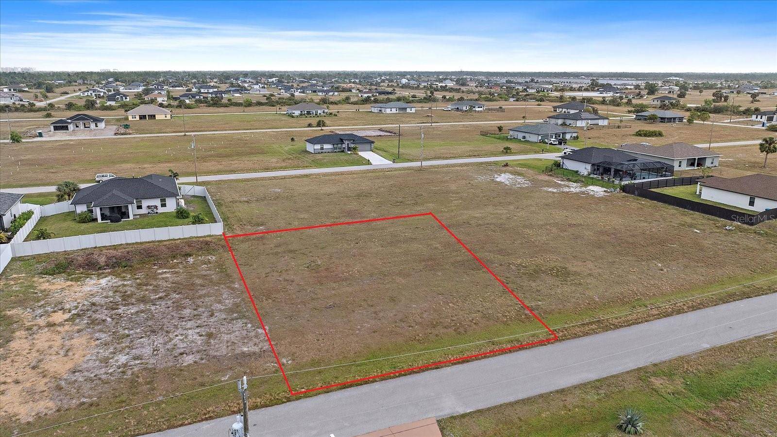 Cape Coral, FL 33993,3915 NW 38TH LN