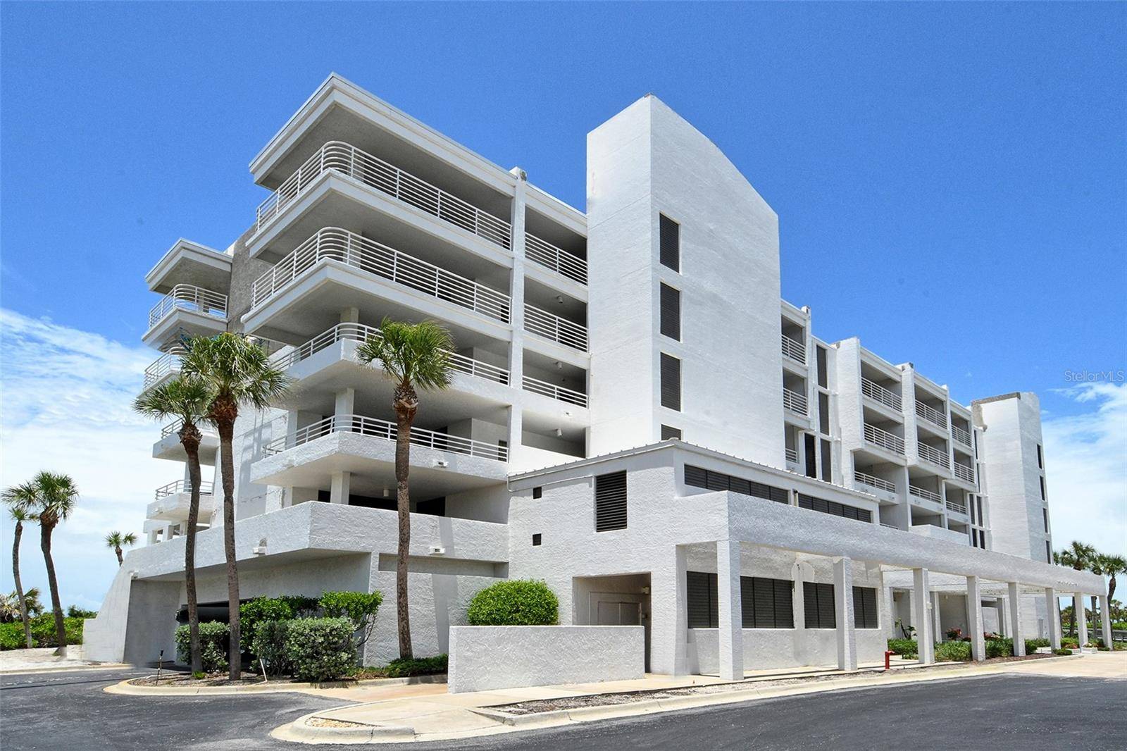 Longboat Key, FL 34228,2105 GULF OF MEXICO DR #3303
