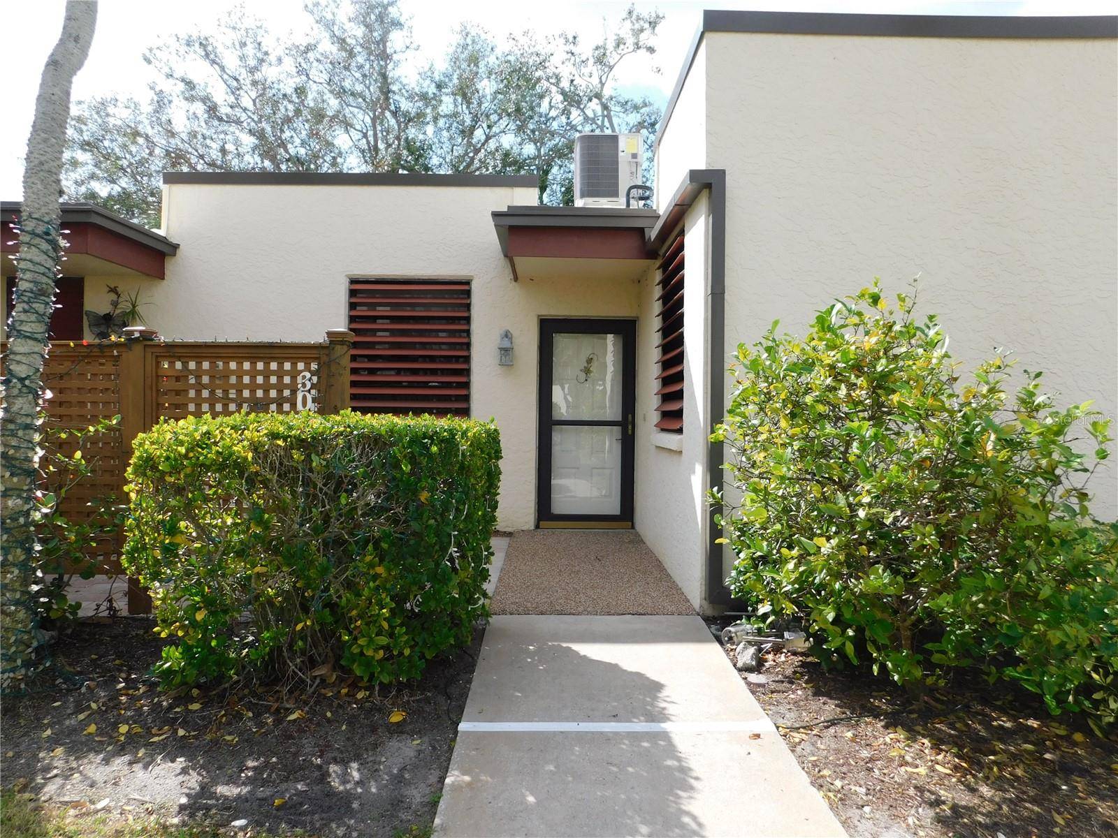 Bradenton, FL 34210,302 SPRING LAKES BLVD #302