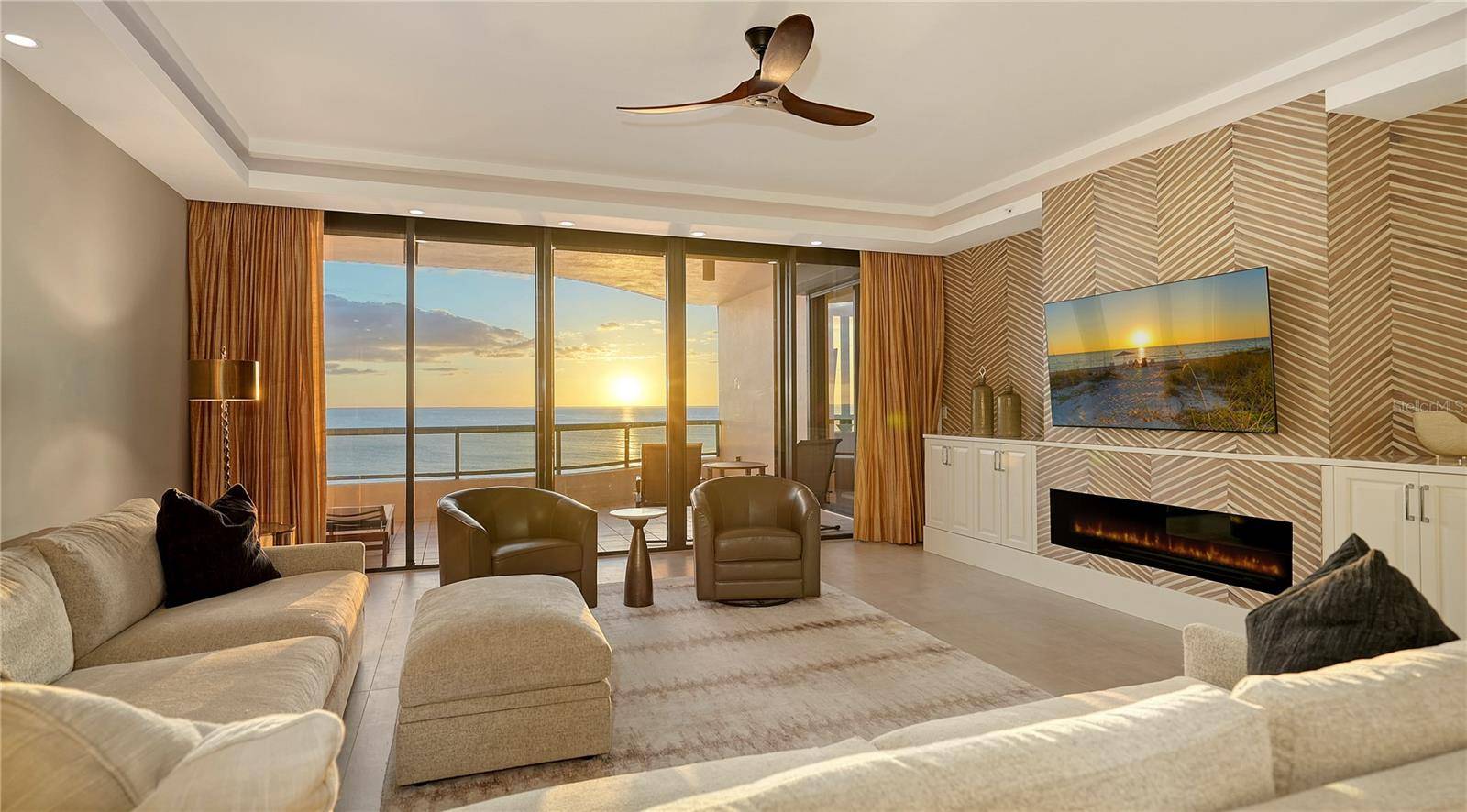 Longboat Key, FL 34228,435 L AMBIANCE DR #K405