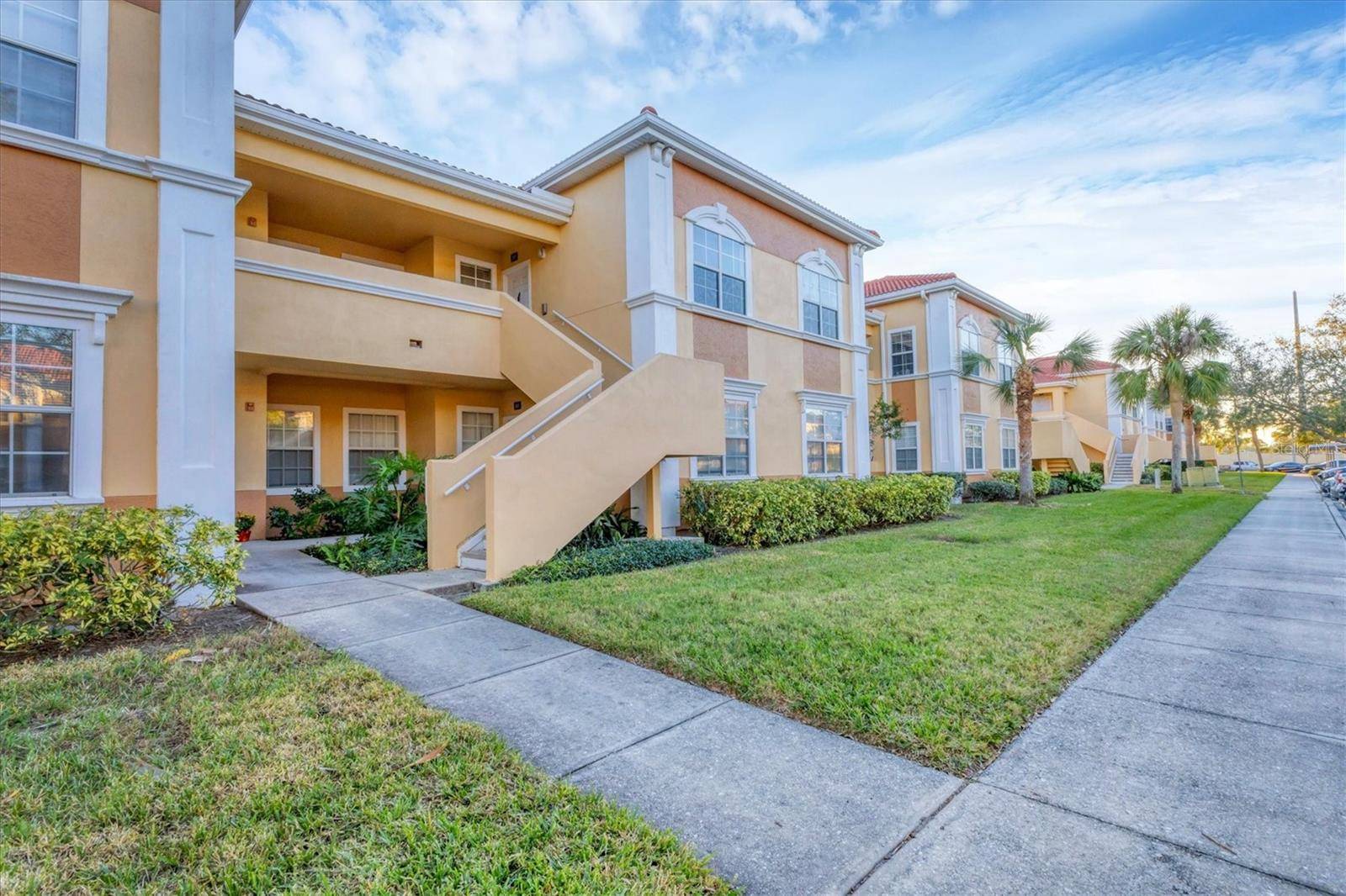 Sarasota, FL 34237,1130 VILLAGIO CIR #203