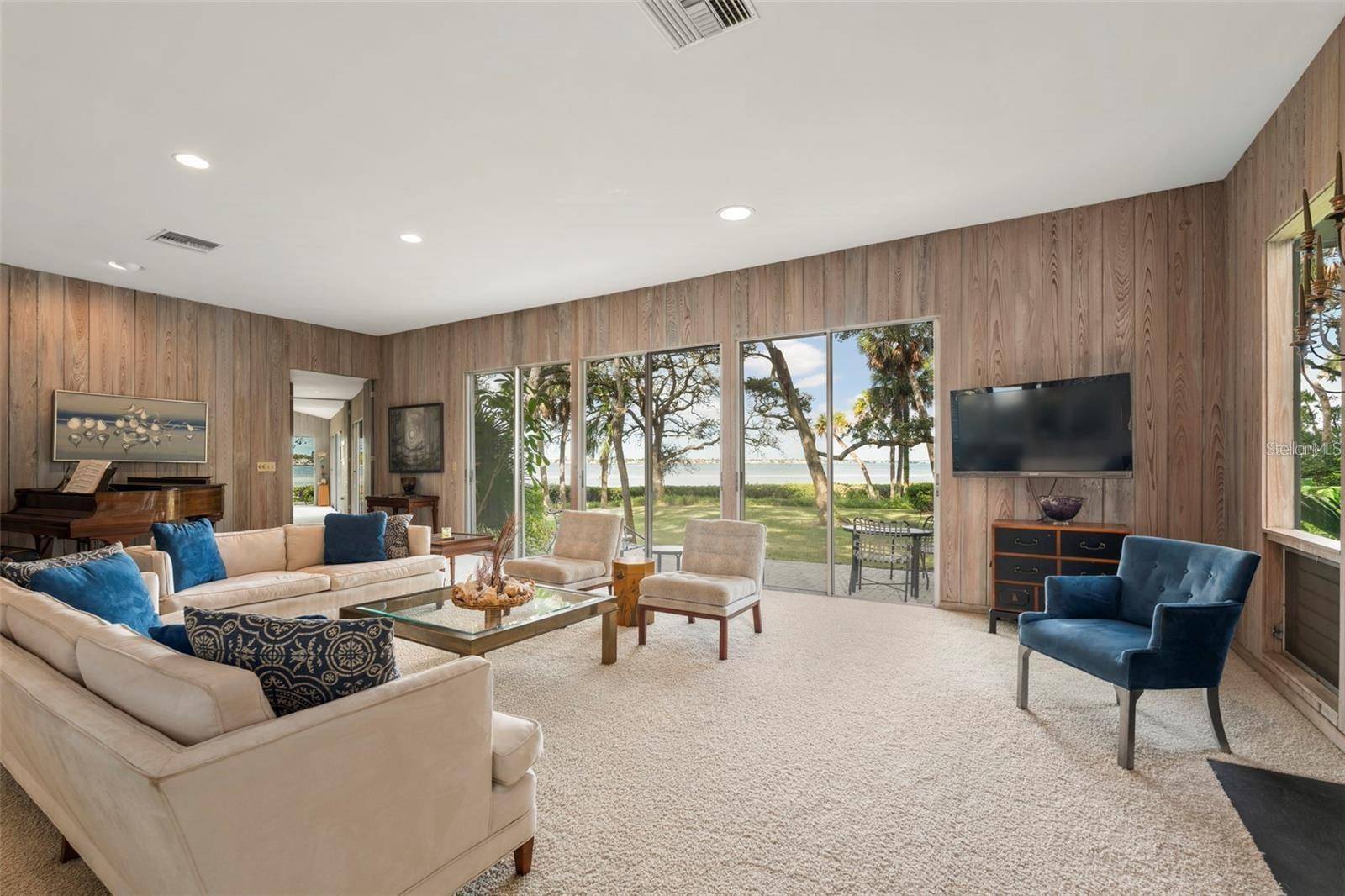 Sarasota, FL 34239,3350 OLD OAK DR