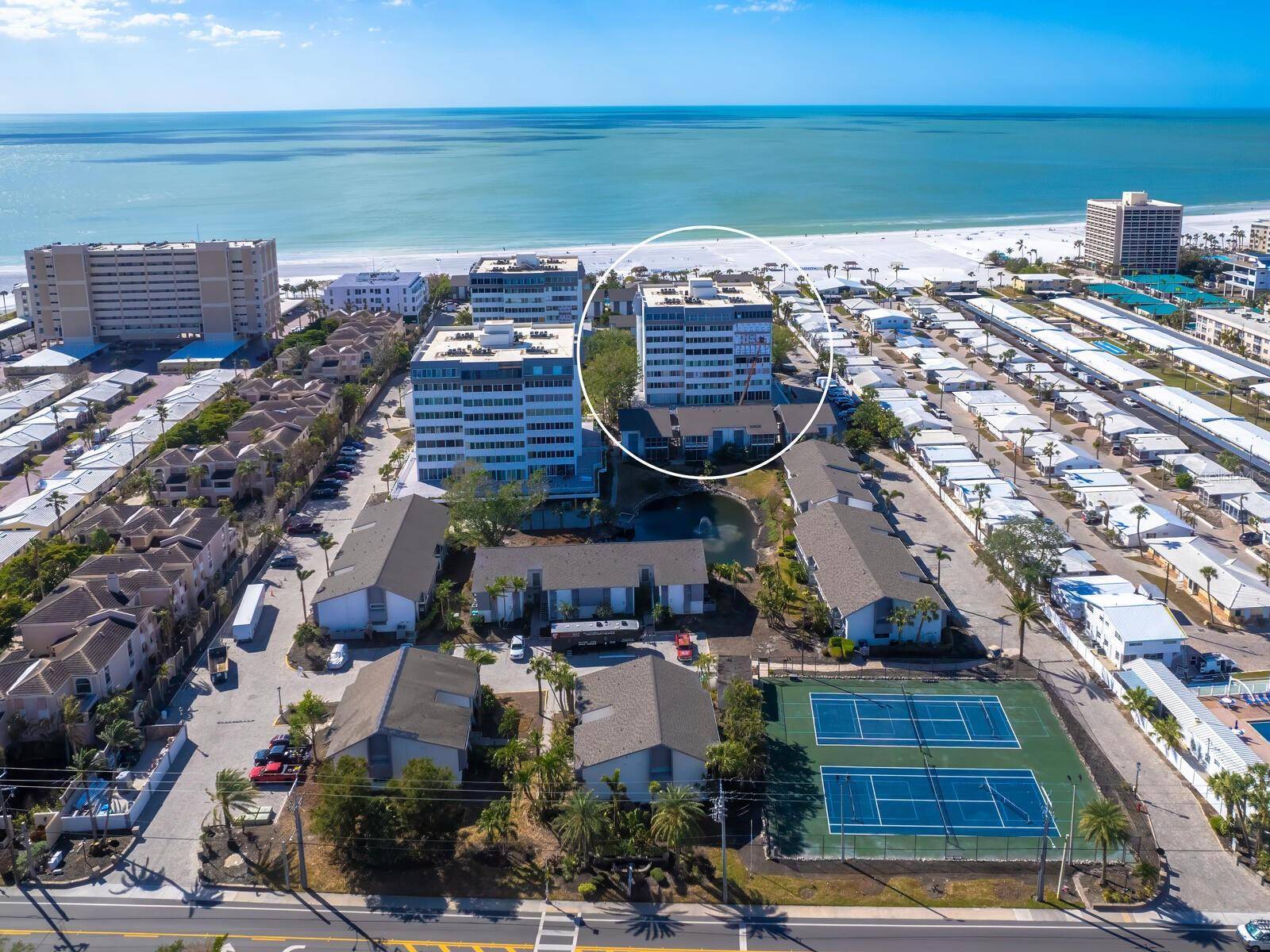Sarasota, FL 34242,1080 W PEPPERTREE LN #506A
