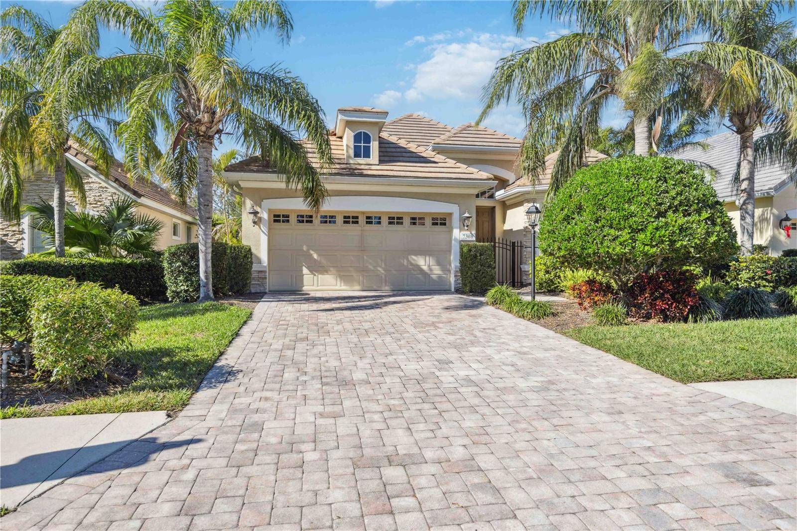 Lakewood Ranch, FL 34202,7308 LAKE FOREST GLN