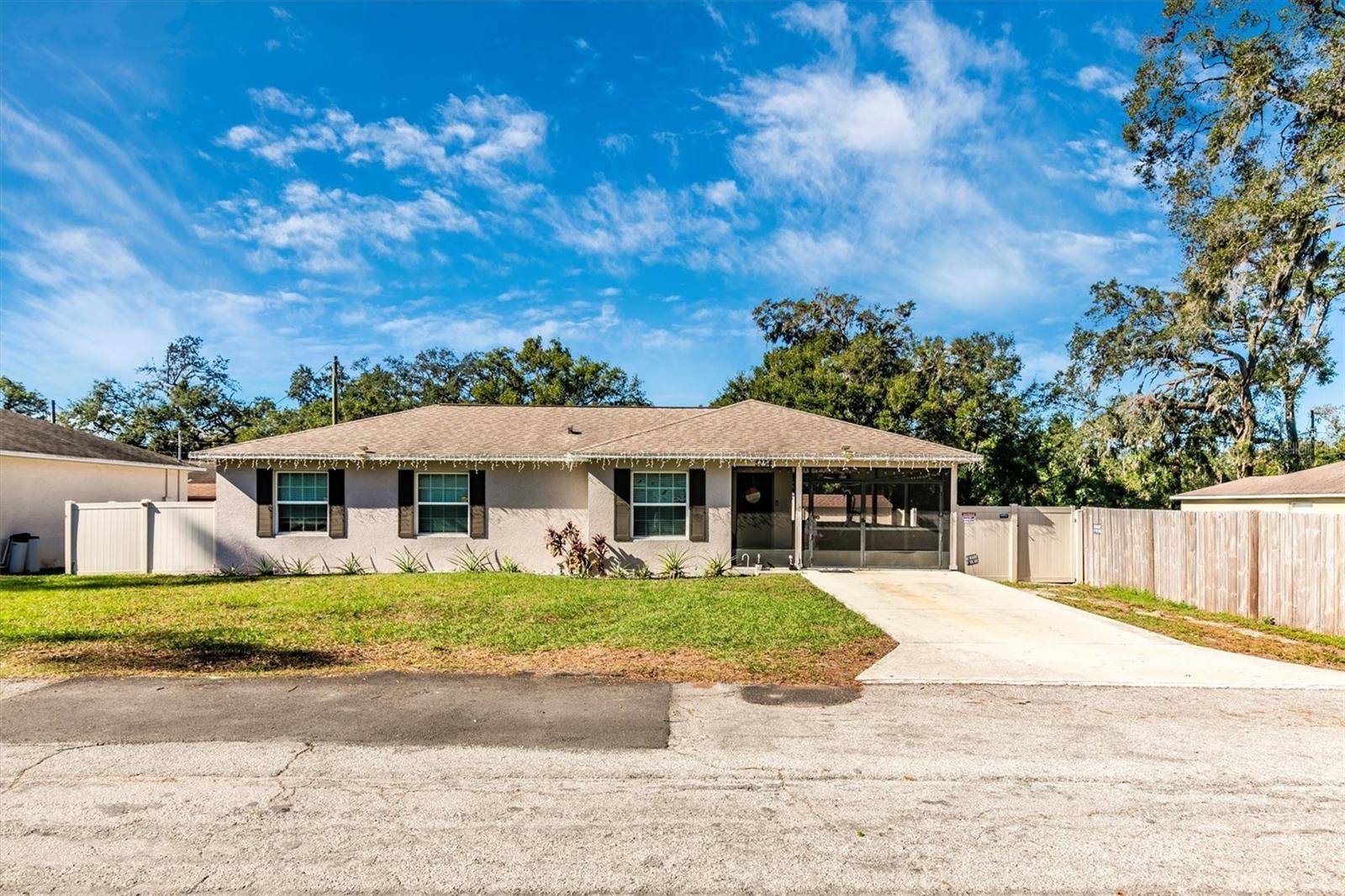 Seffner, FL 33584,5304 LEMON AVE