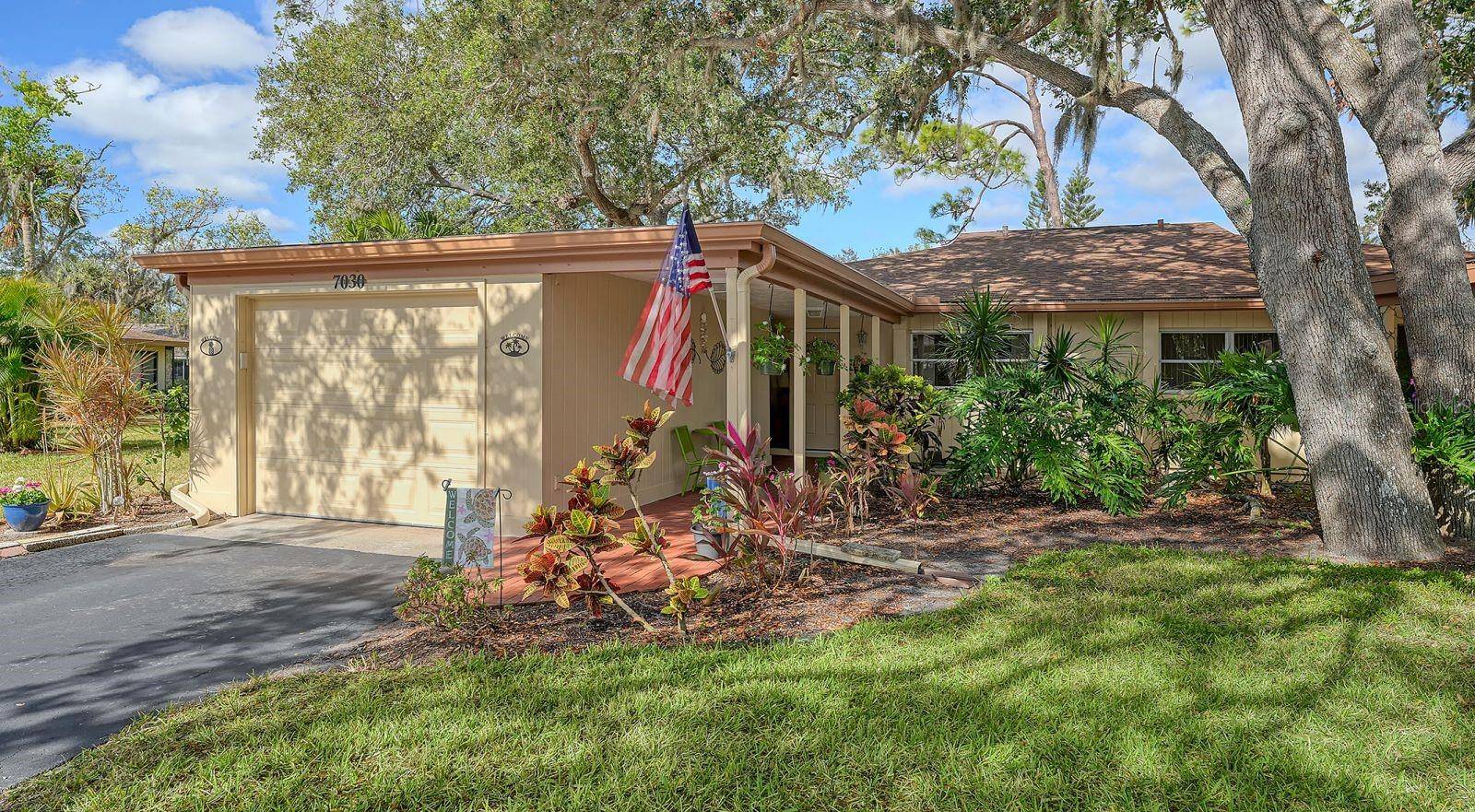 Sarasota, FL 34231,7030 BRIGHT CREEK DR #51