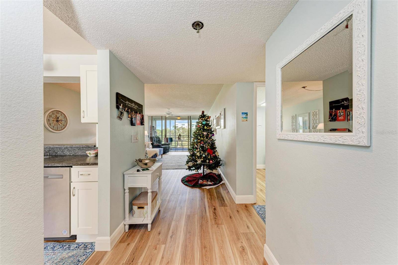 Bradenton, FL 34209,4550 PINEBROOK CIR #304