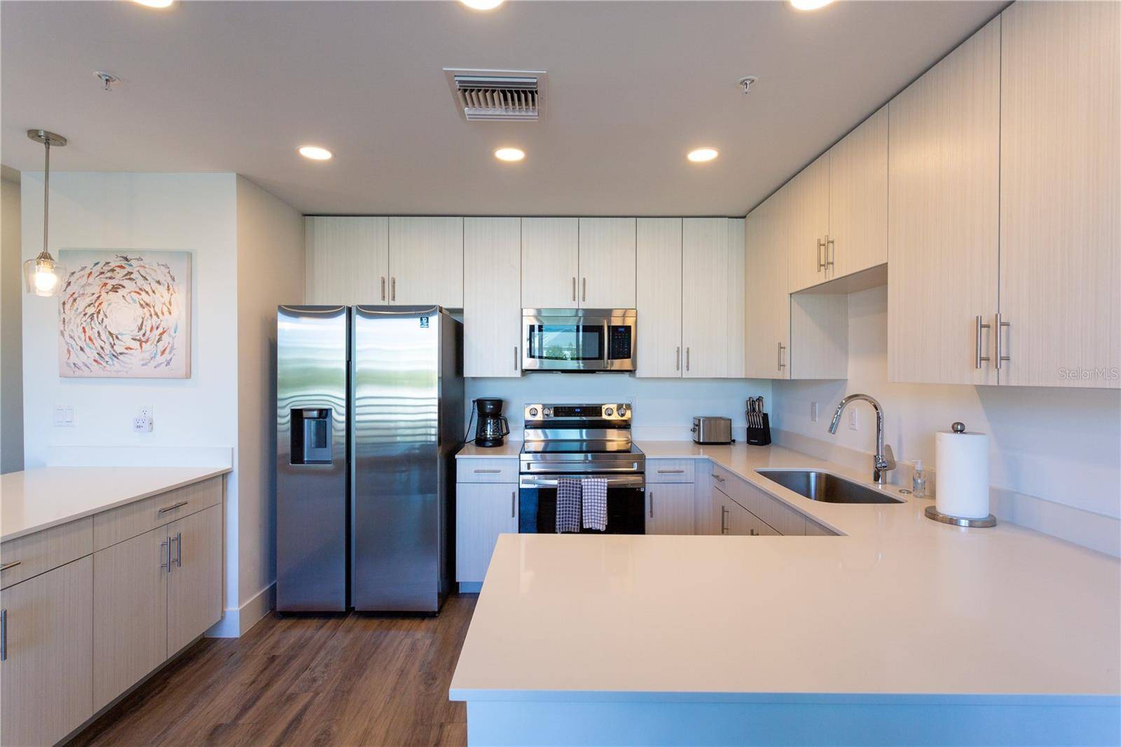 Sarasota, FL 34234,1709 N TAMIAMI TRL #214