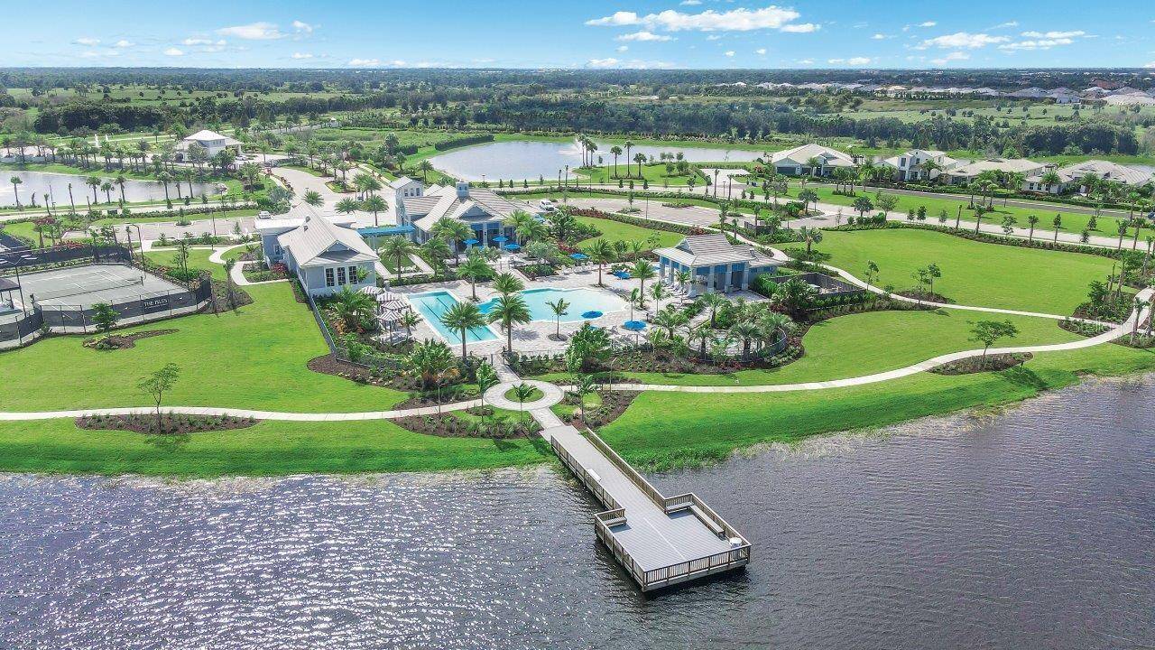 Bradenton, FL 34202,17942 PALMISTE DR