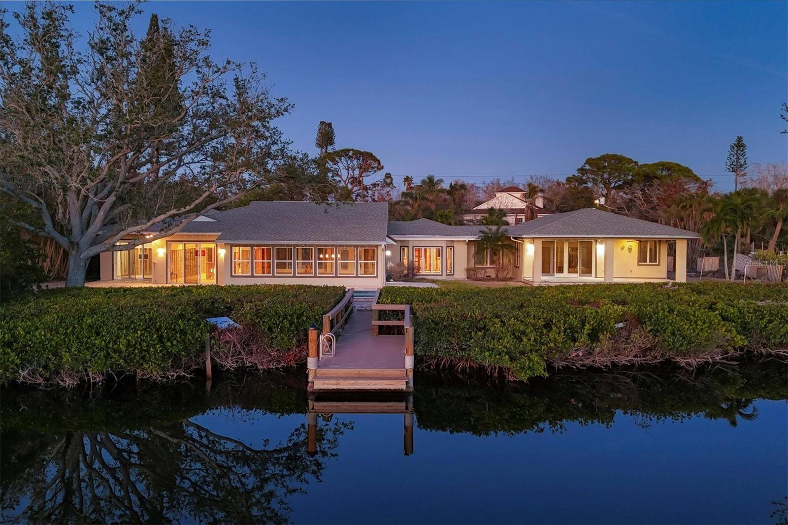 Sarasota, FL 34242,7618 MIDNIGHT PASS RD