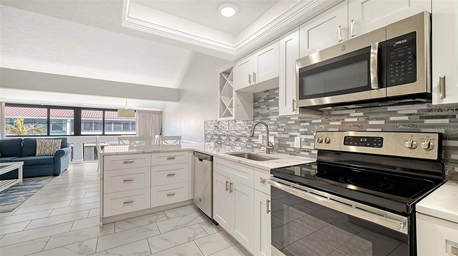 Longboat Key, FL 34228,4621 GULF OF MEXICO DR #16B