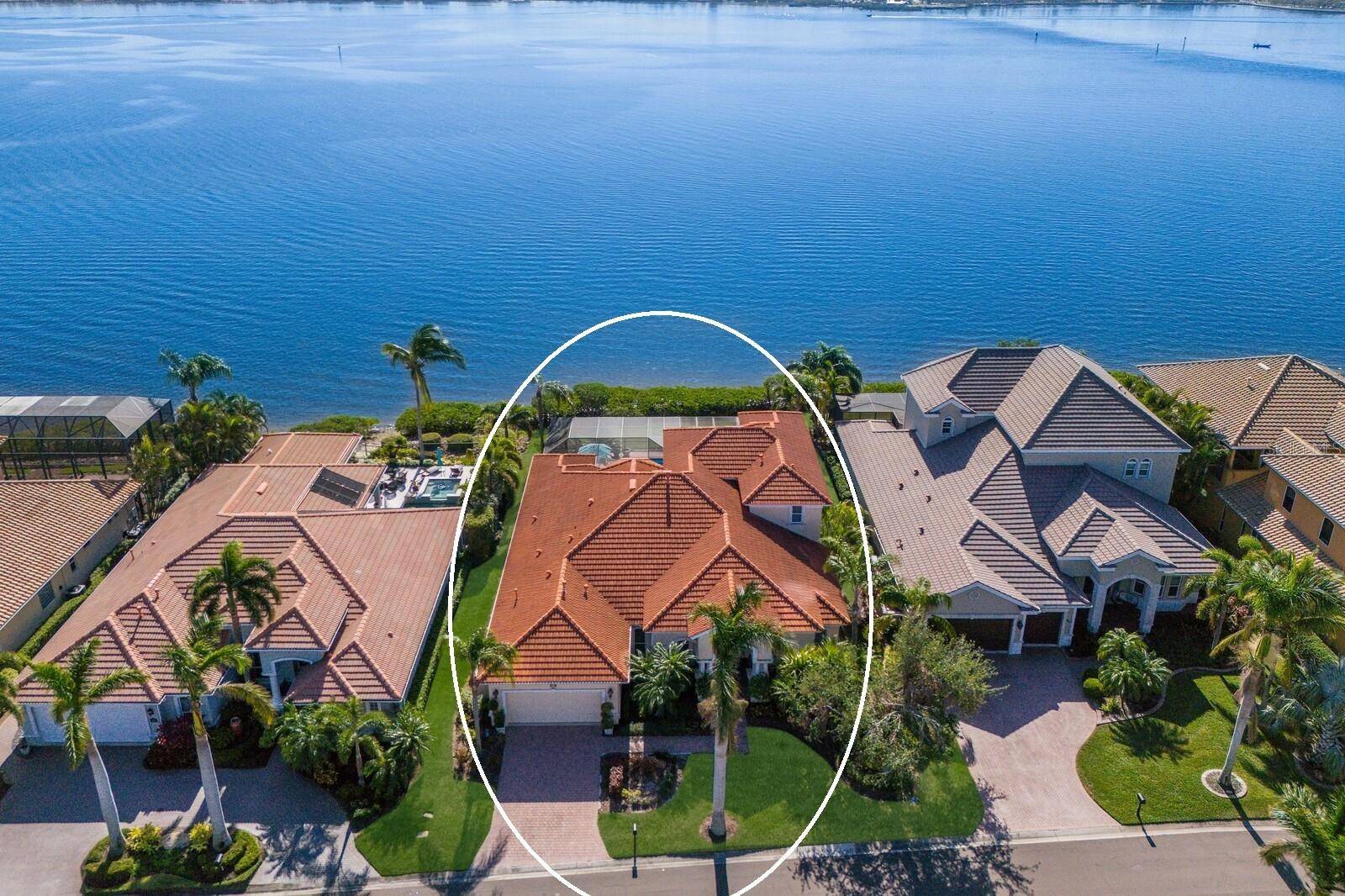 Palmetto, FL 34221,805 RIVIERA DUNES WAY