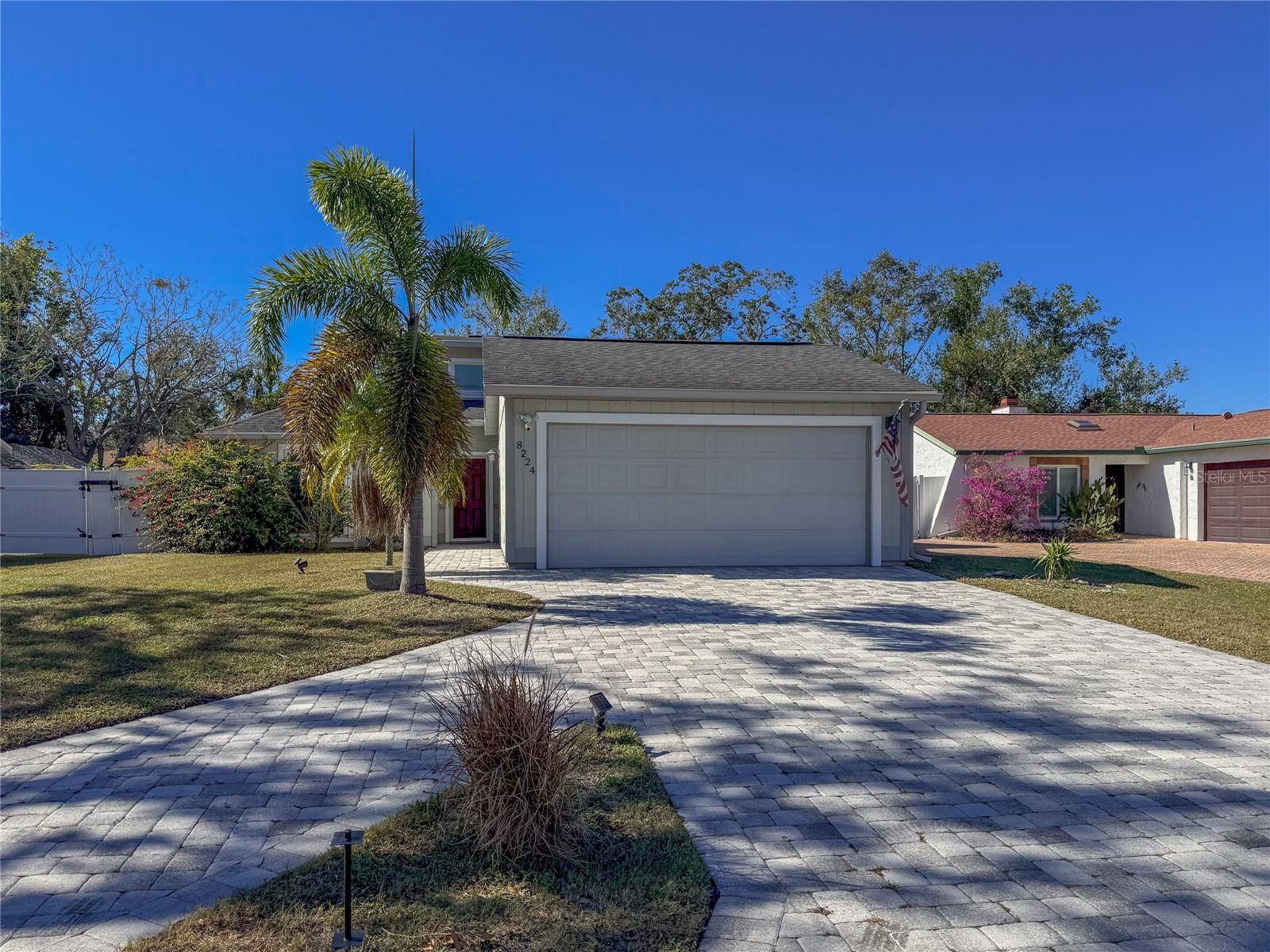 Sarasota, FL 34243,8224 COUNTRY OAKS CT