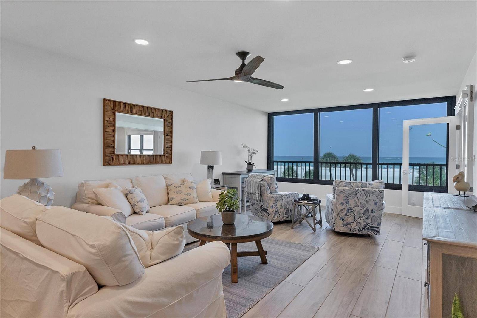 Sarasota, FL 34242,5740 MIDNIGHT PASS RD #303F