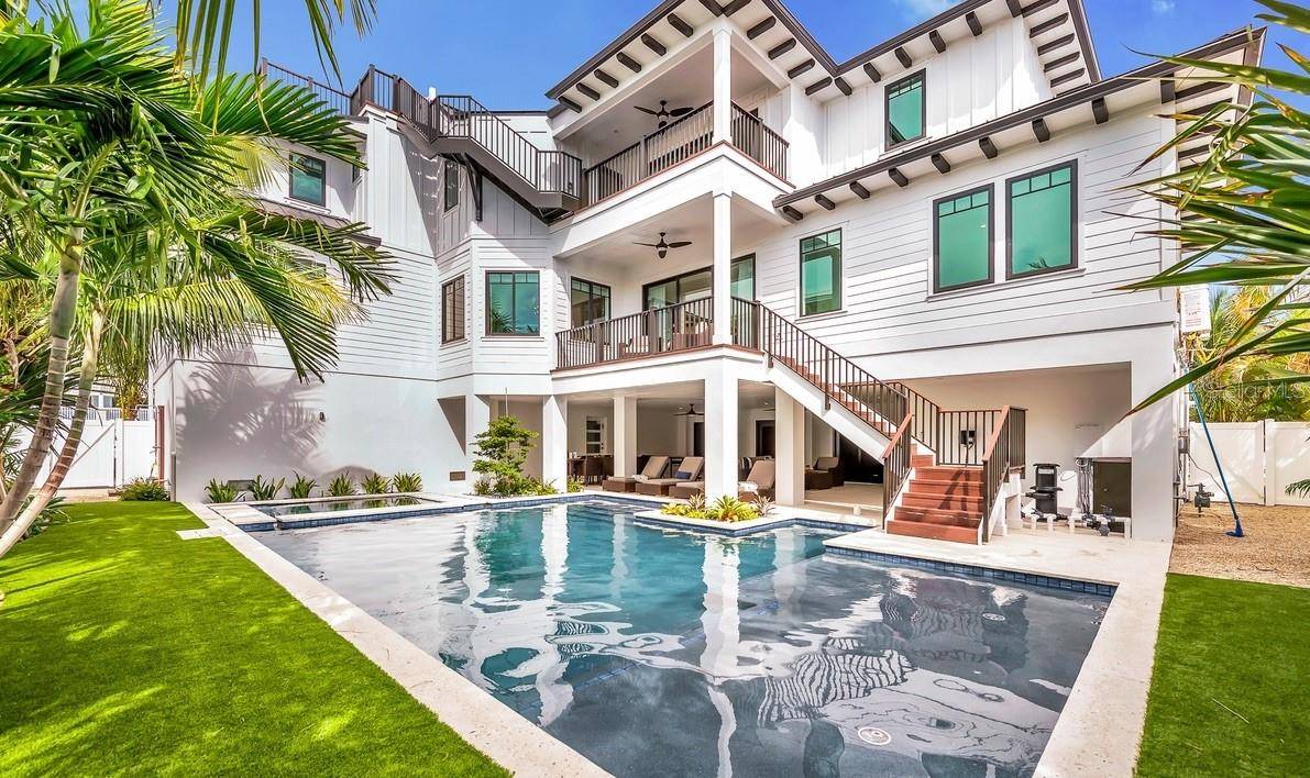 Holmes Beach, FL 34217,6506 GULF DR