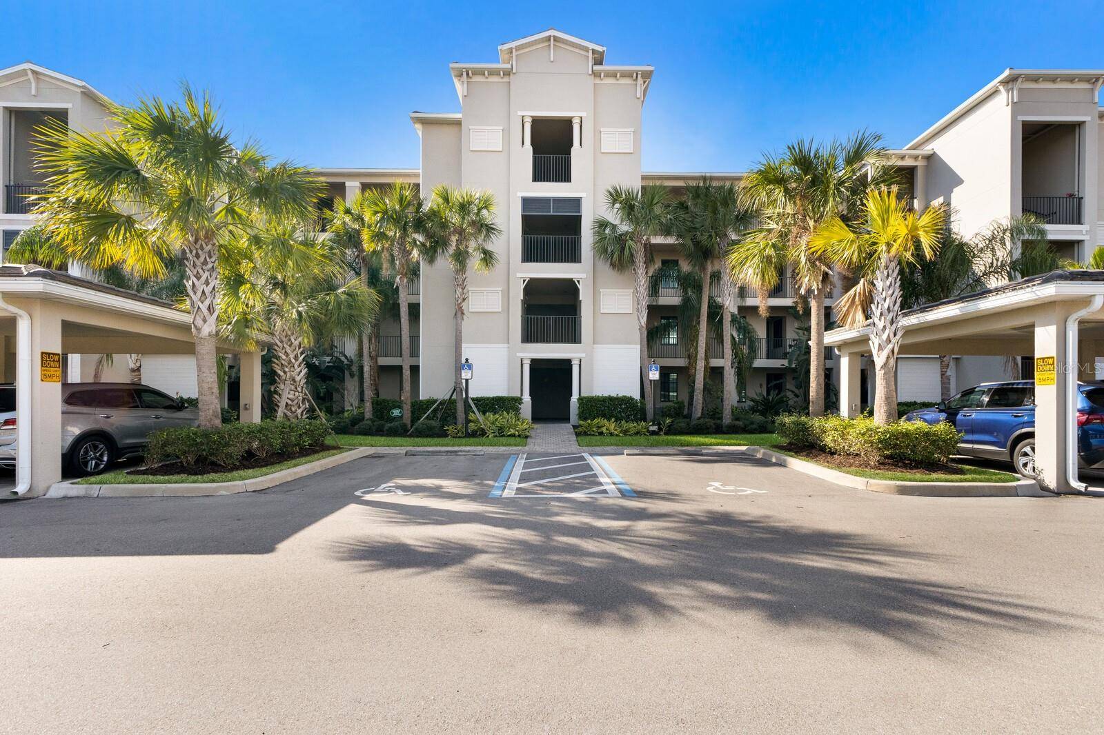 Bradenton, FL 34211,17704 GAWTHROP DR #102