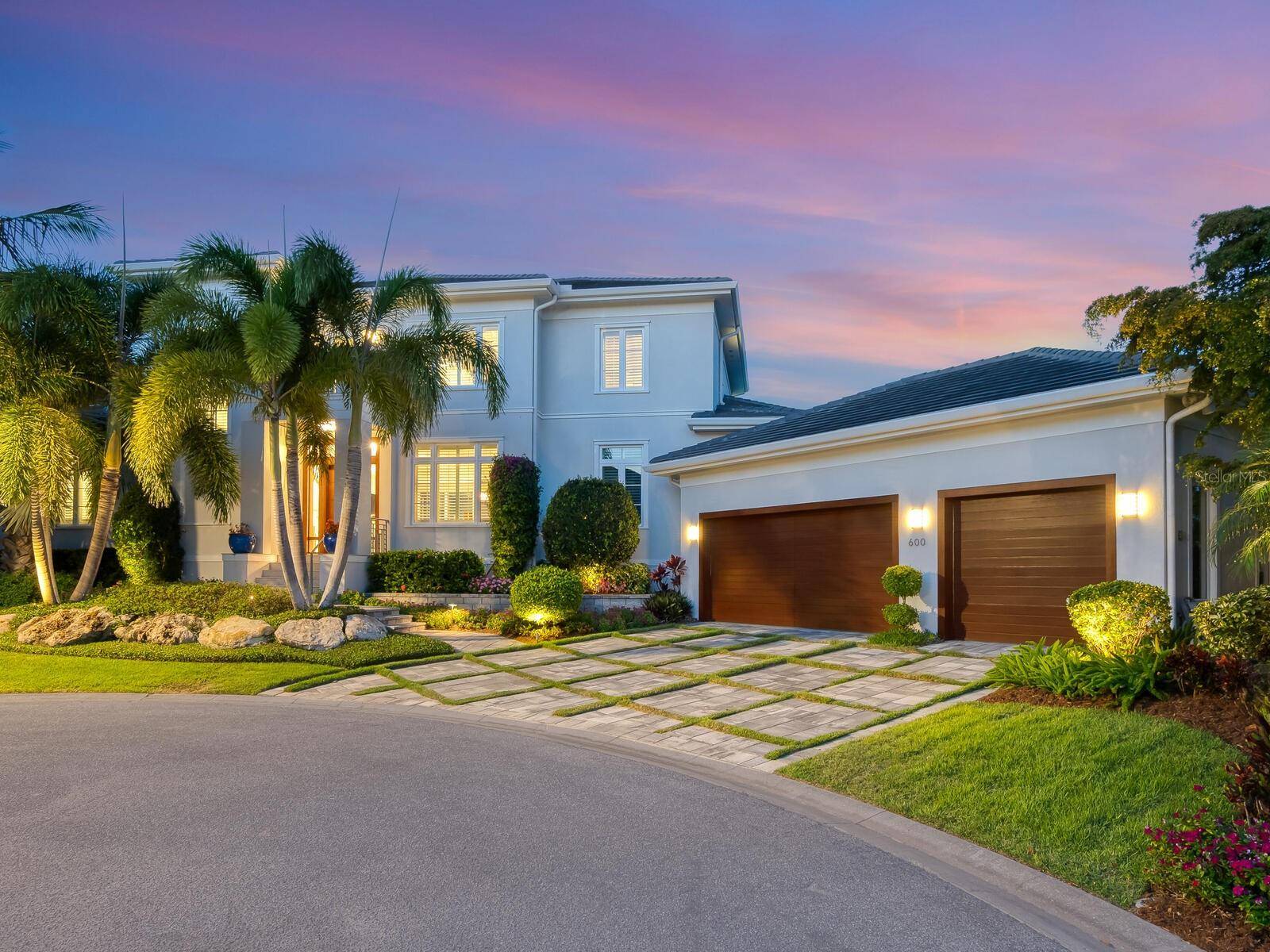 Longboat Key, FL 34228,600 PUTTER LN