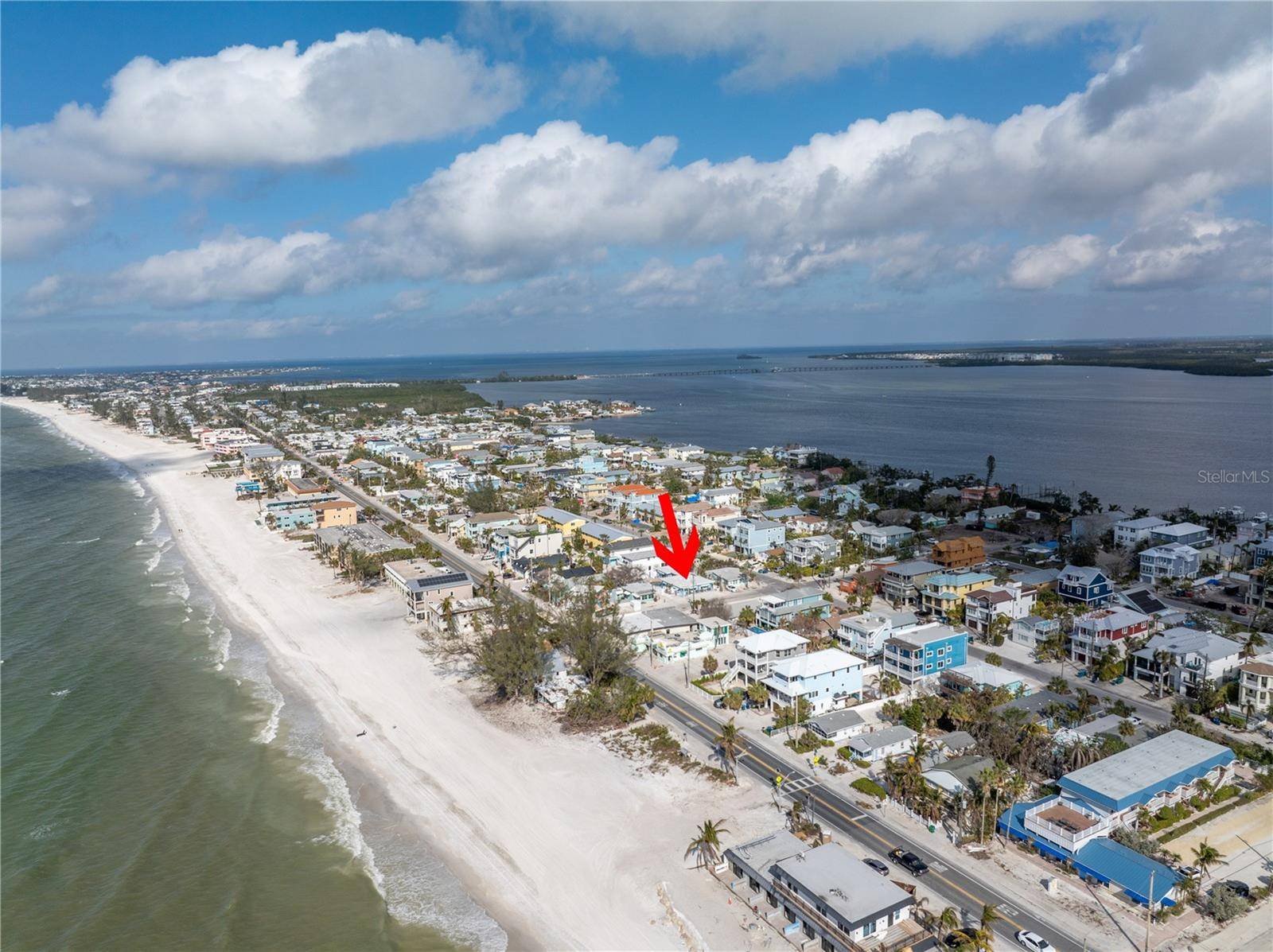 Bradenton Beach, FL 34217,104 23RD ST