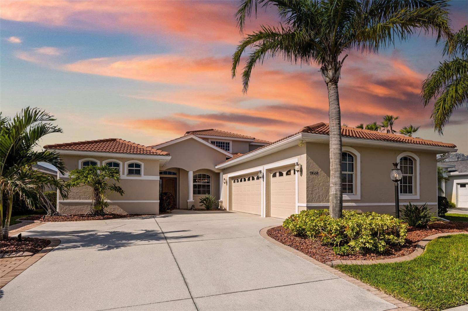 Lakewood Ranch, FL 34202,7428 ARROWHEAD RUN