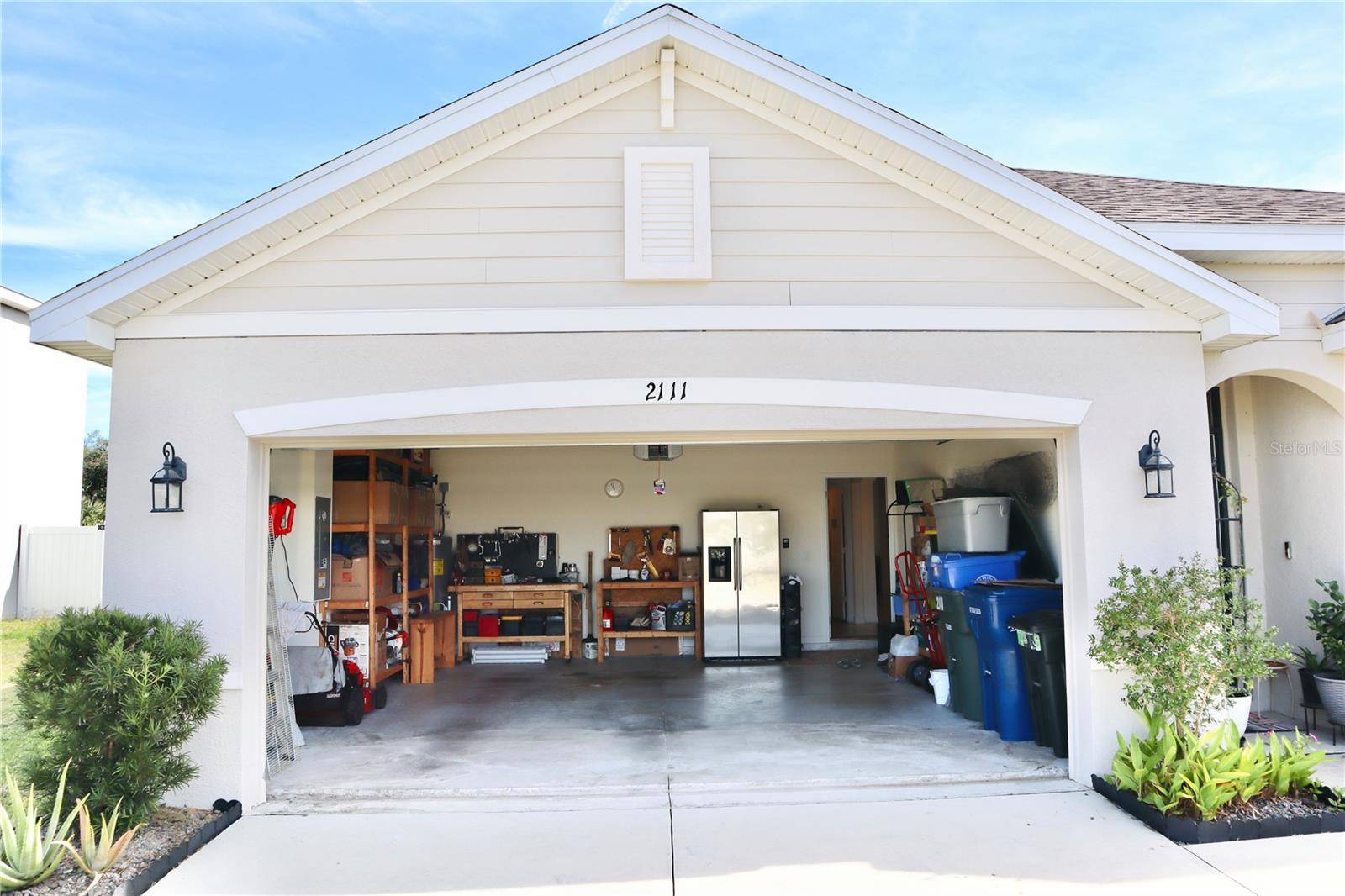 Bradenton, FL 34208,2111 TALLY BREEZE WAY