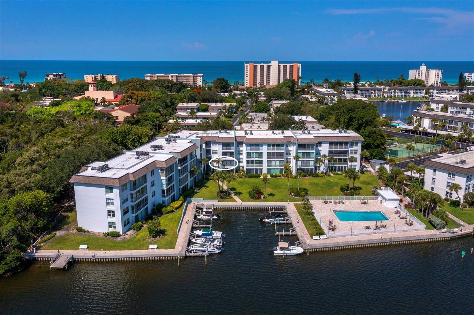 Longboat Key, FL 34228,605 SUTTON PL #205